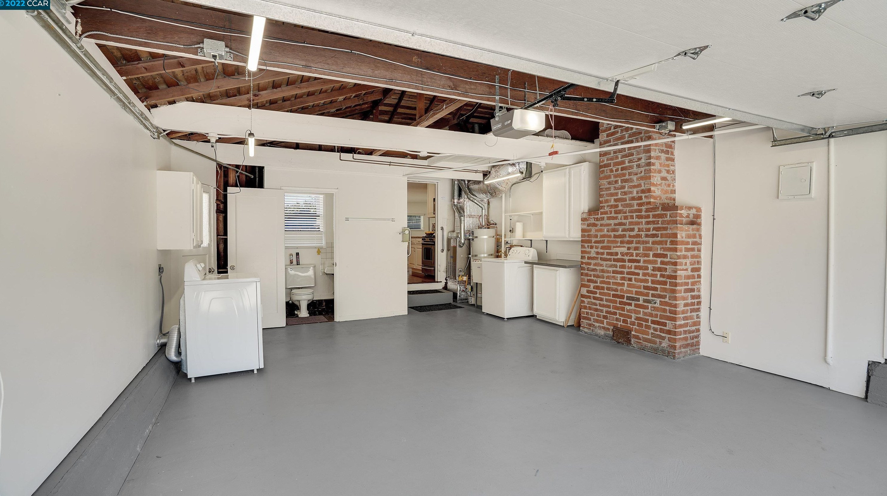 2117 Stratford Way, San Mateo CA  94403-1722 exterior