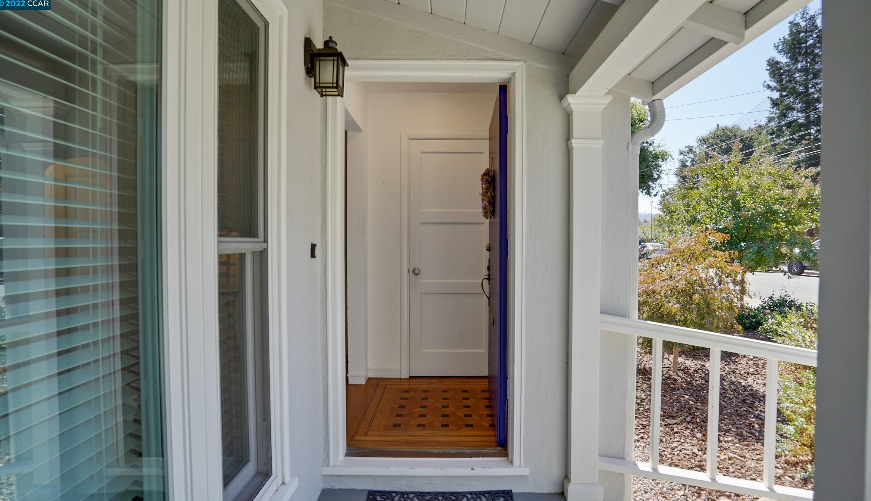 2117 Stratford Way, San Mateo CA  94403-1722 exterior