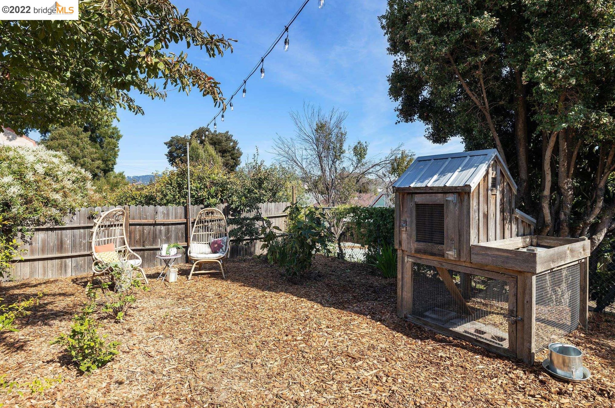 720 21 St, Oakland CA 94606-2014 exterior