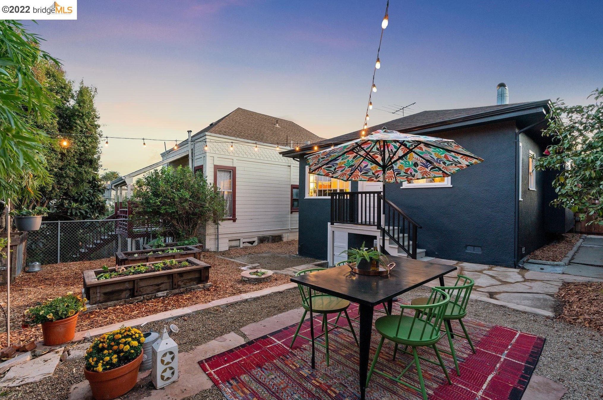 720 21 St, Oakland CA 94606-2014 exterior