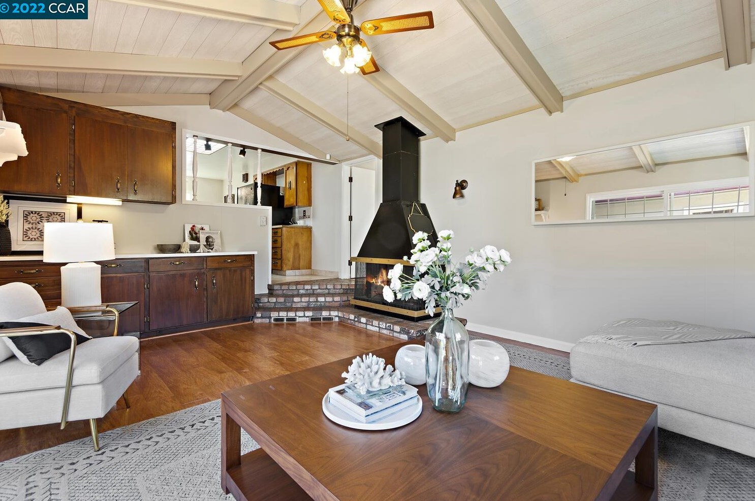 1901 Concord Ave, Los Angeles CA  94513-4929 exterior