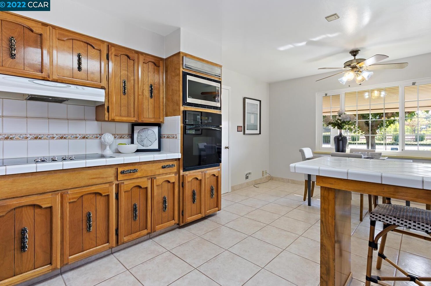 1901 Concord Ave, Los Angeles CA  94513-4929 exterior