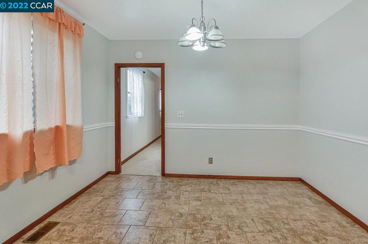 1179 Brunswick St, Daly City CA  94014-1105 exterior