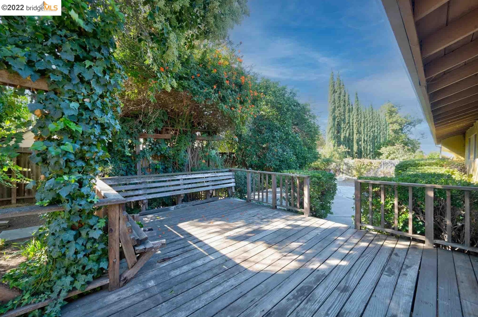 874 Dainty Ave, Los Angeles CA  94513-1206 exterior