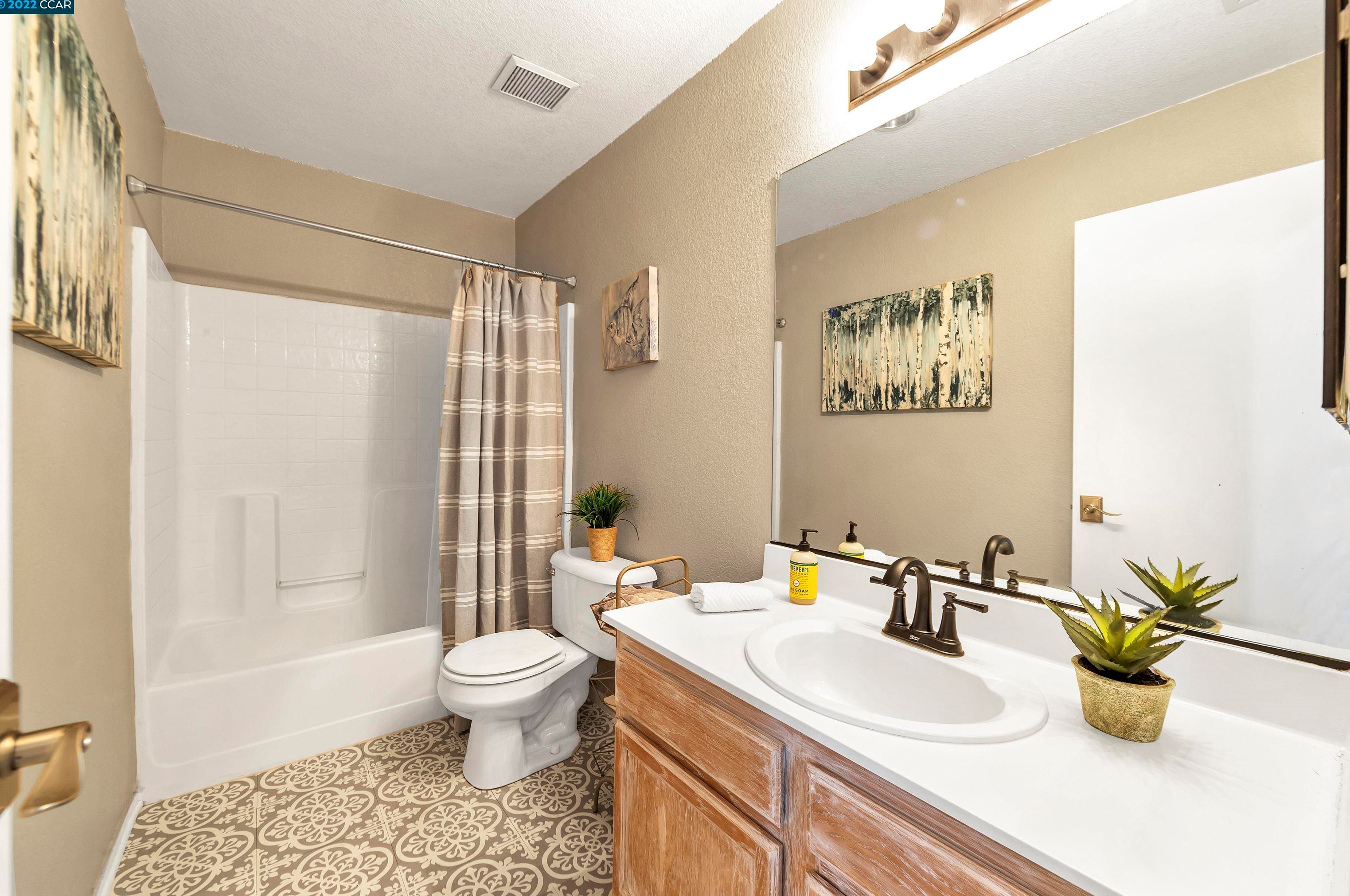 1192 Oak Haven Way, Antioch CA  94531-8094 exterior