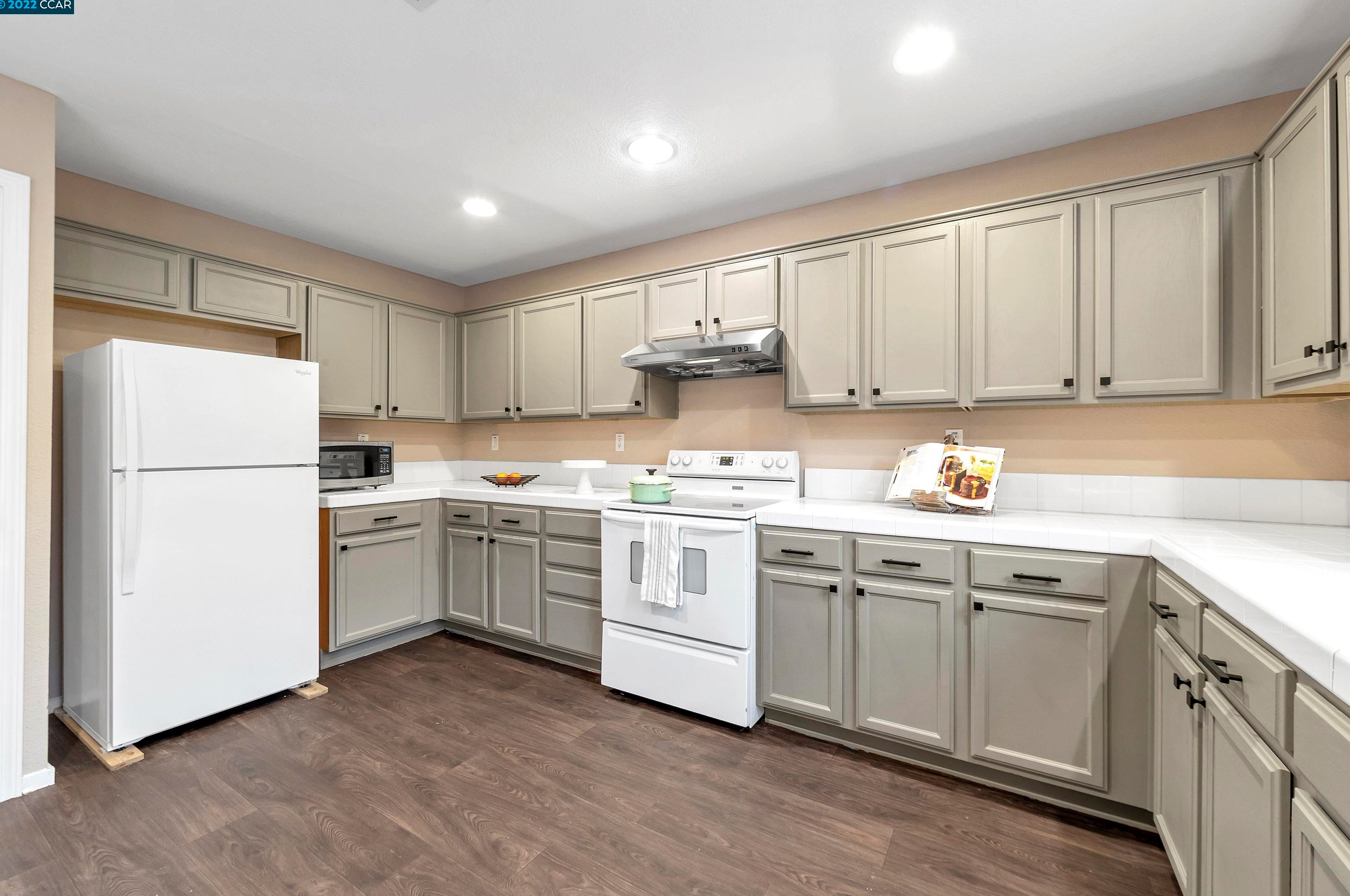 1192 Oak Haven Way, Antioch CA  94531-8094 exterior