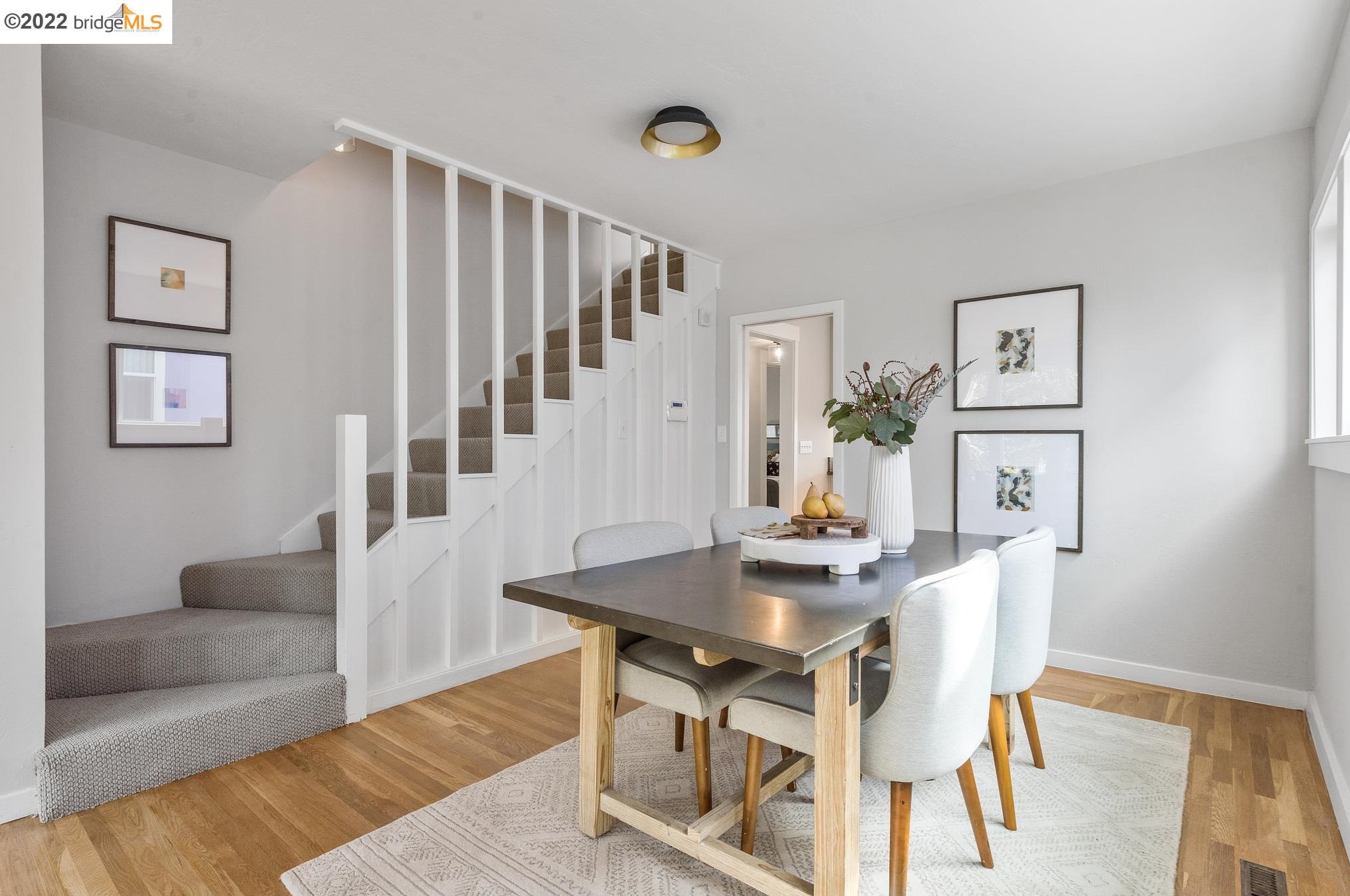 572 Montclair Ave, Oakland CA 94606-1550 exterior