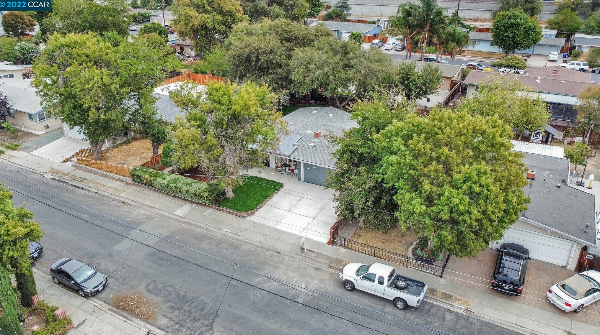 2766 Mayfair Ave, Concord CA  94520-4736 exterior