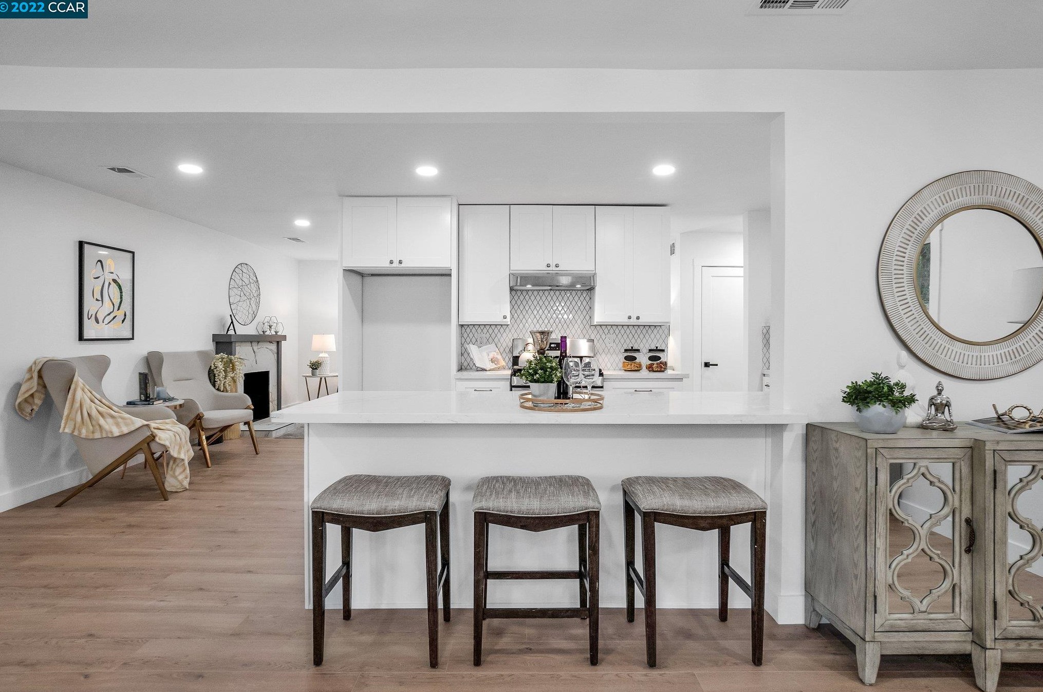 2766 Mayfair Ave, Concord CA  94520-4736 exterior