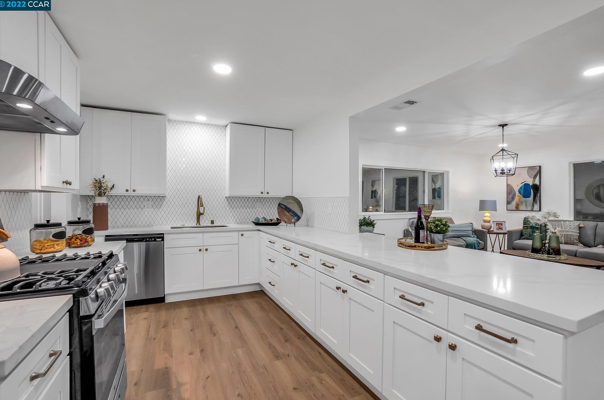 2766 Mayfair Ave, Concord CA  94520-4736 exterior