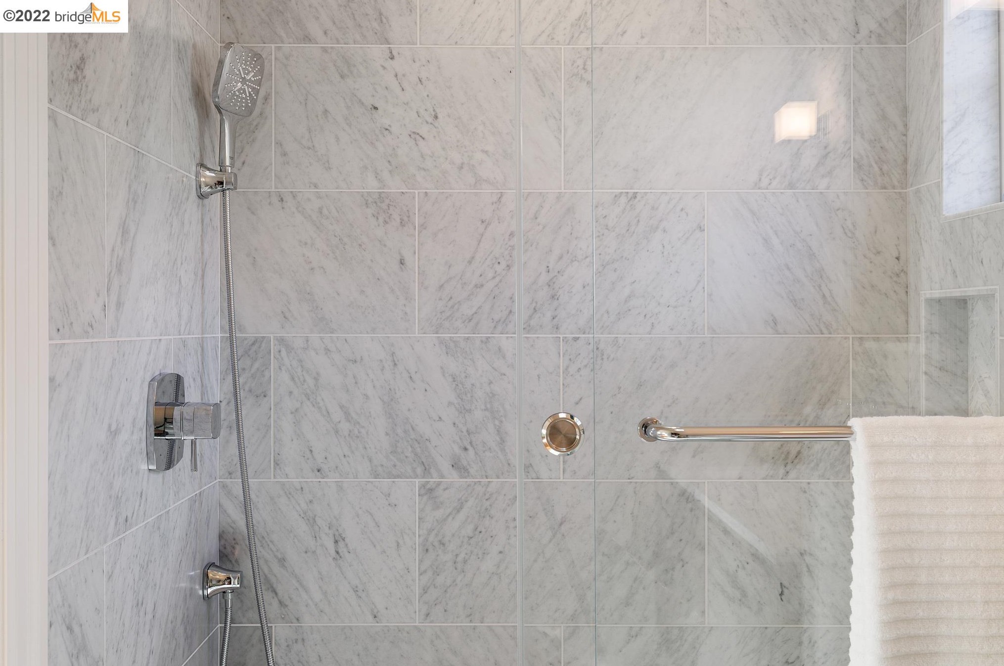 5039 Proctor Ave, Oakland CA 94618-2736 exterior