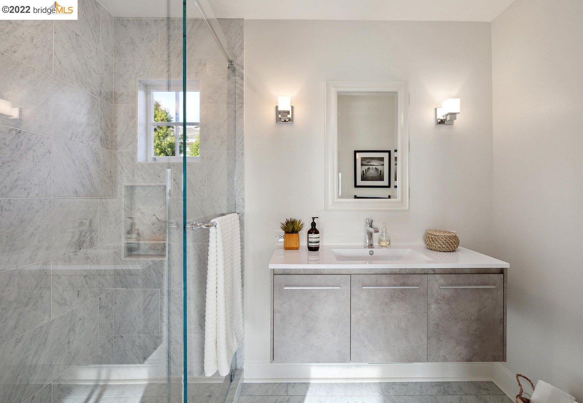 5039 Proctor Ave, Oakland CA 94618-2736 exterior