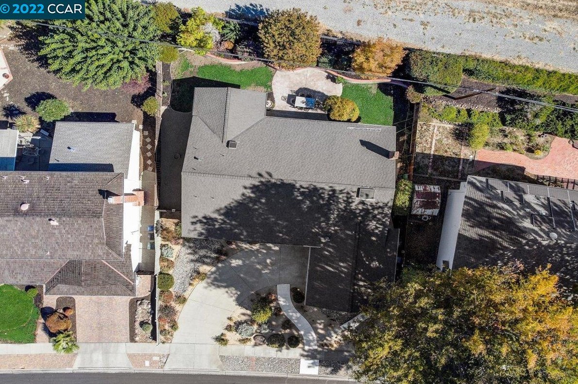 760 Citrus Ave, Concord CA  94518-2339 exterior