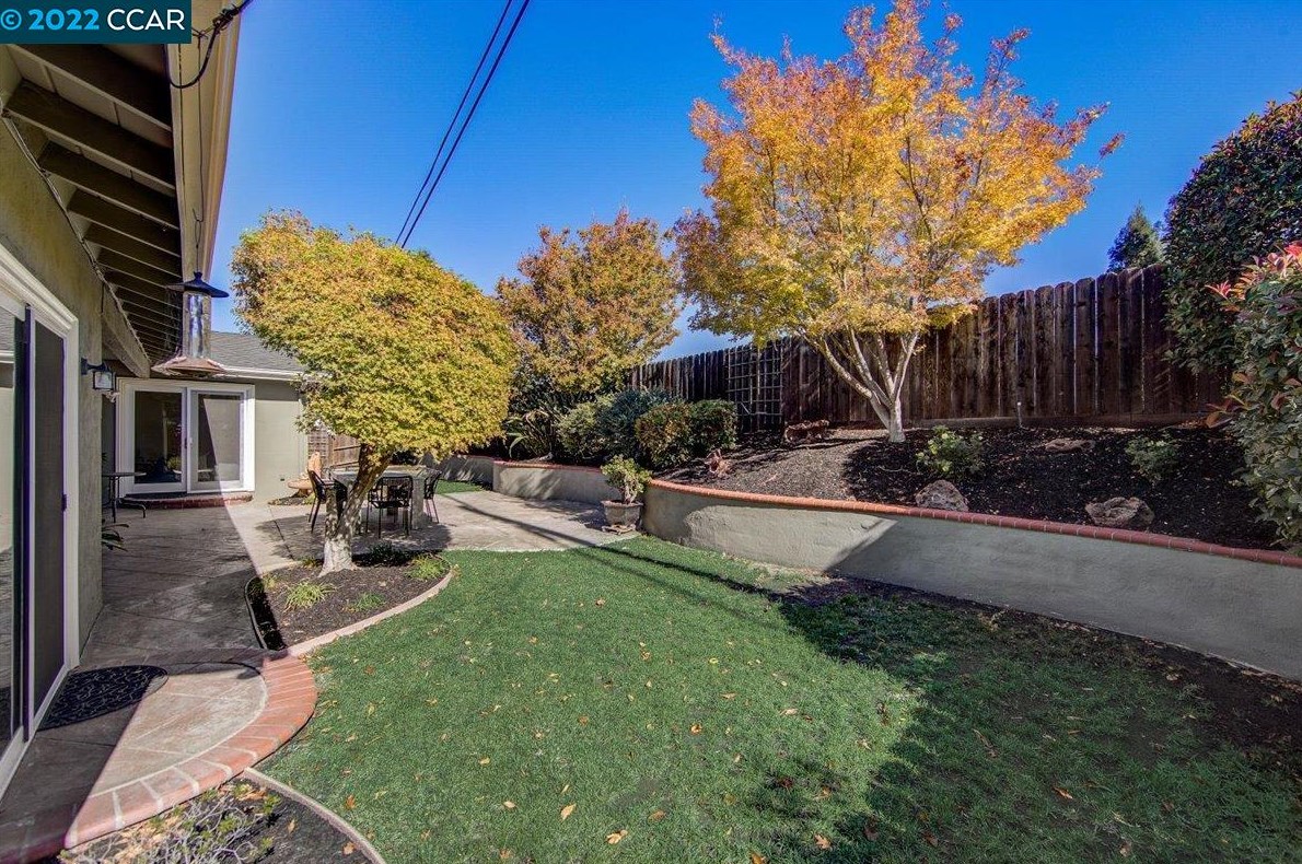 760 Citrus Ave, Concord CA  94518-2339 exterior