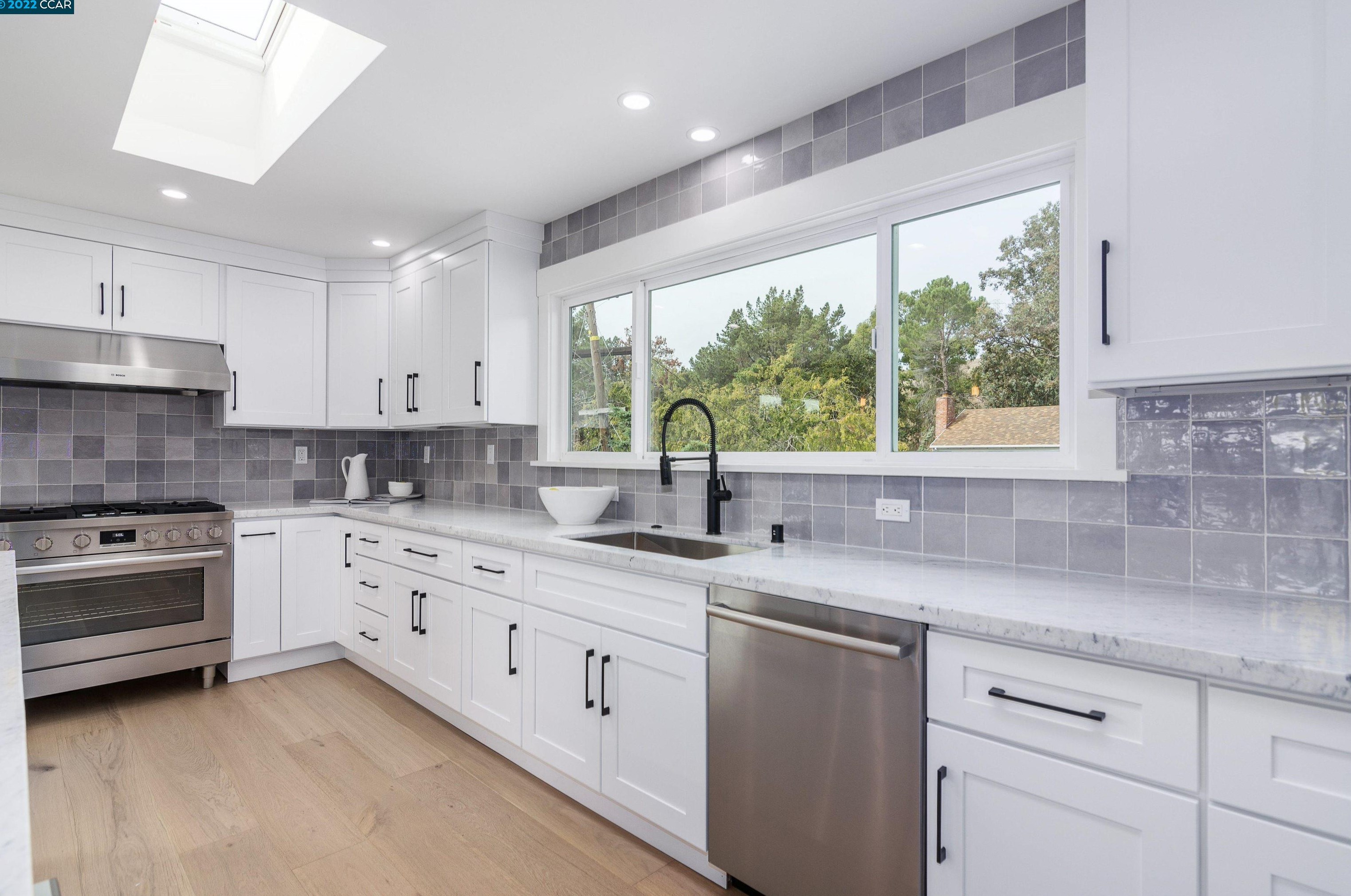 48 La Salle Dr, Moraga CA  94556-1510 exterior