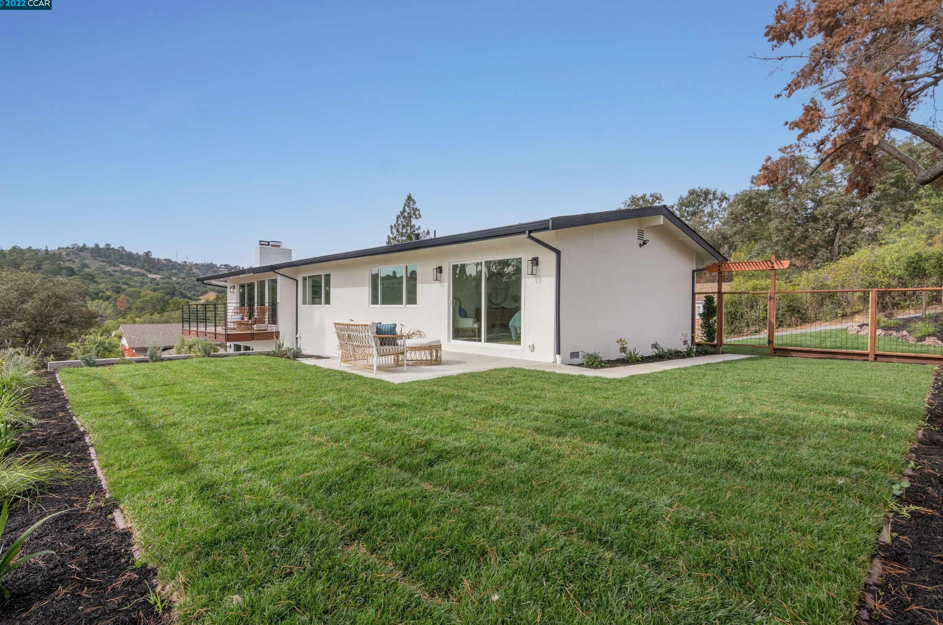 48 La Salle Dr, Moraga CA  94556-1510 exterior