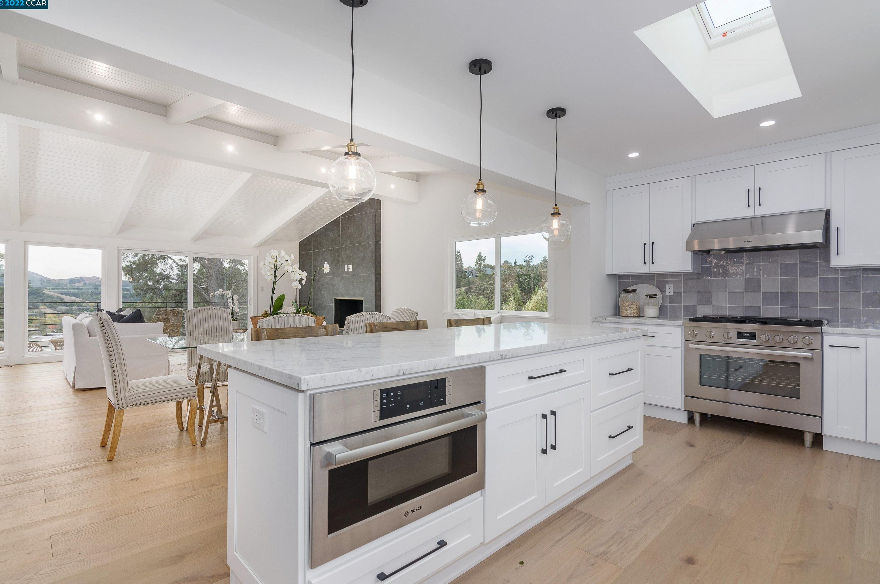 48 La Salle Dr, Moraga CA  94556-1510 exterior