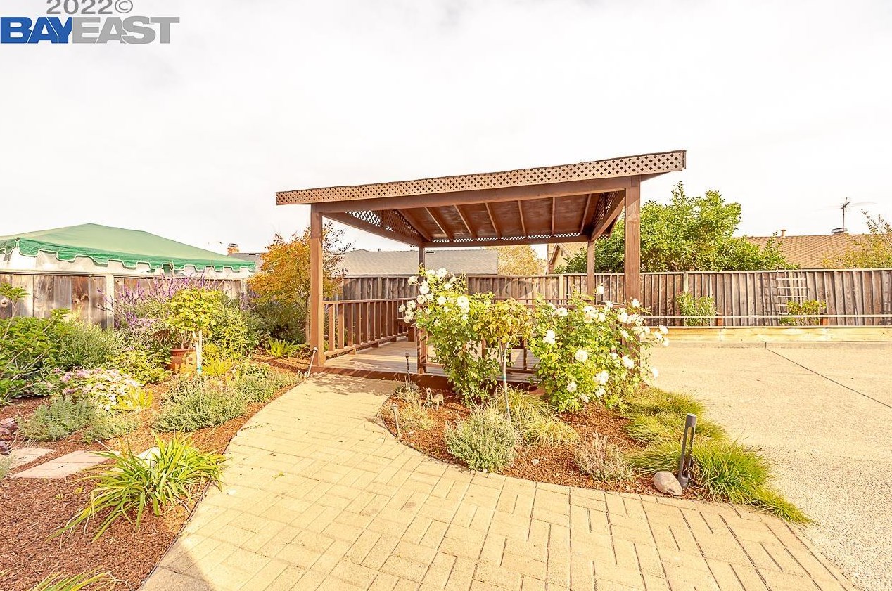 31126 Varni Pl, Union City CA  94587-2638 exterior