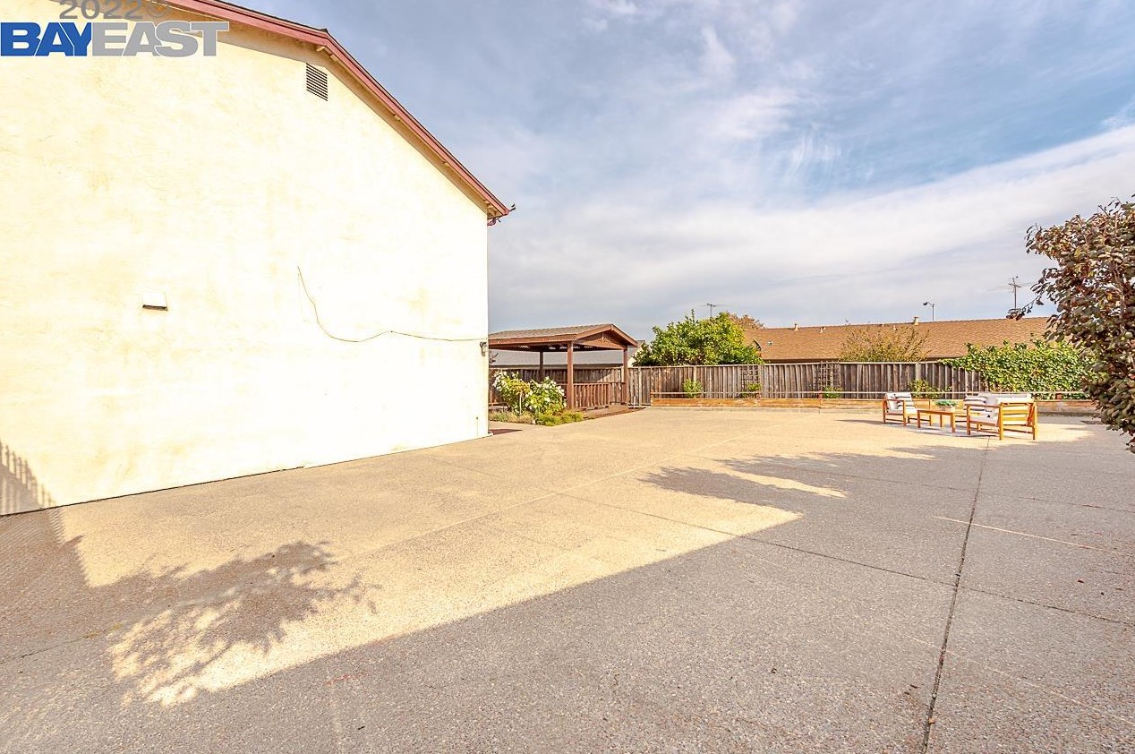 31126 Varni Pl, Union City CA  94587-2638 exterior