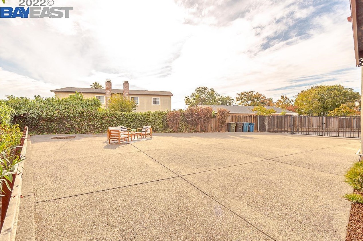 31126 Varni Pl, Union City CA  94587-2638 exterior