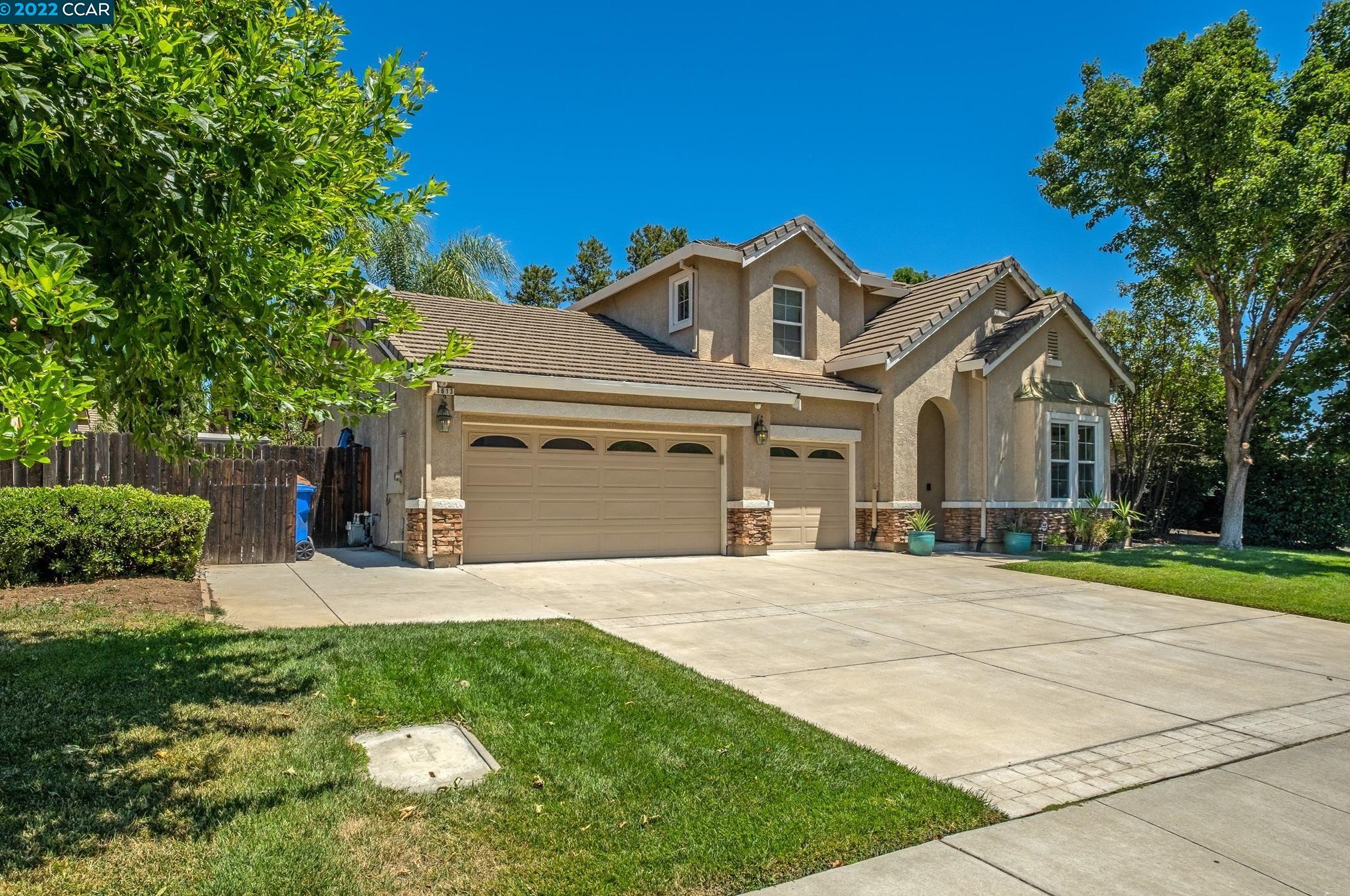 1613 Highland Way, Los Angeles CA  94513-7001 exterior