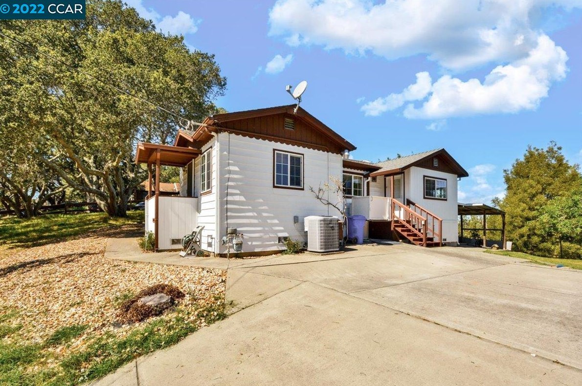 5677 Sobrante Ave, Richmond CA  94803-1534 exterior