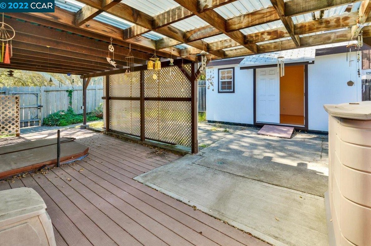 5677 Sobrante Ave, Richmond CA  94803-1534 exterior