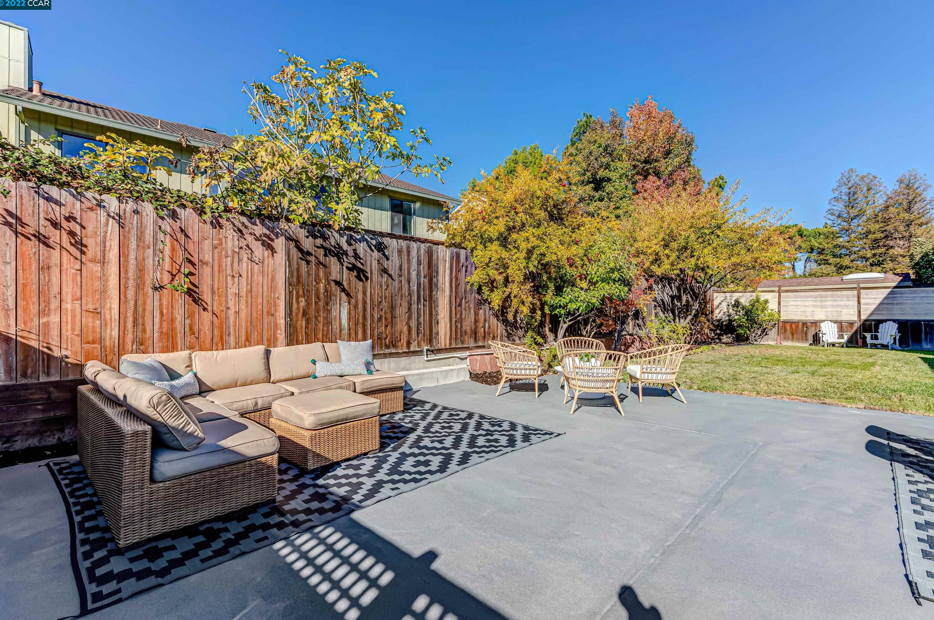 1612 Merian Dr, Concord CA  94523-2264 exterior