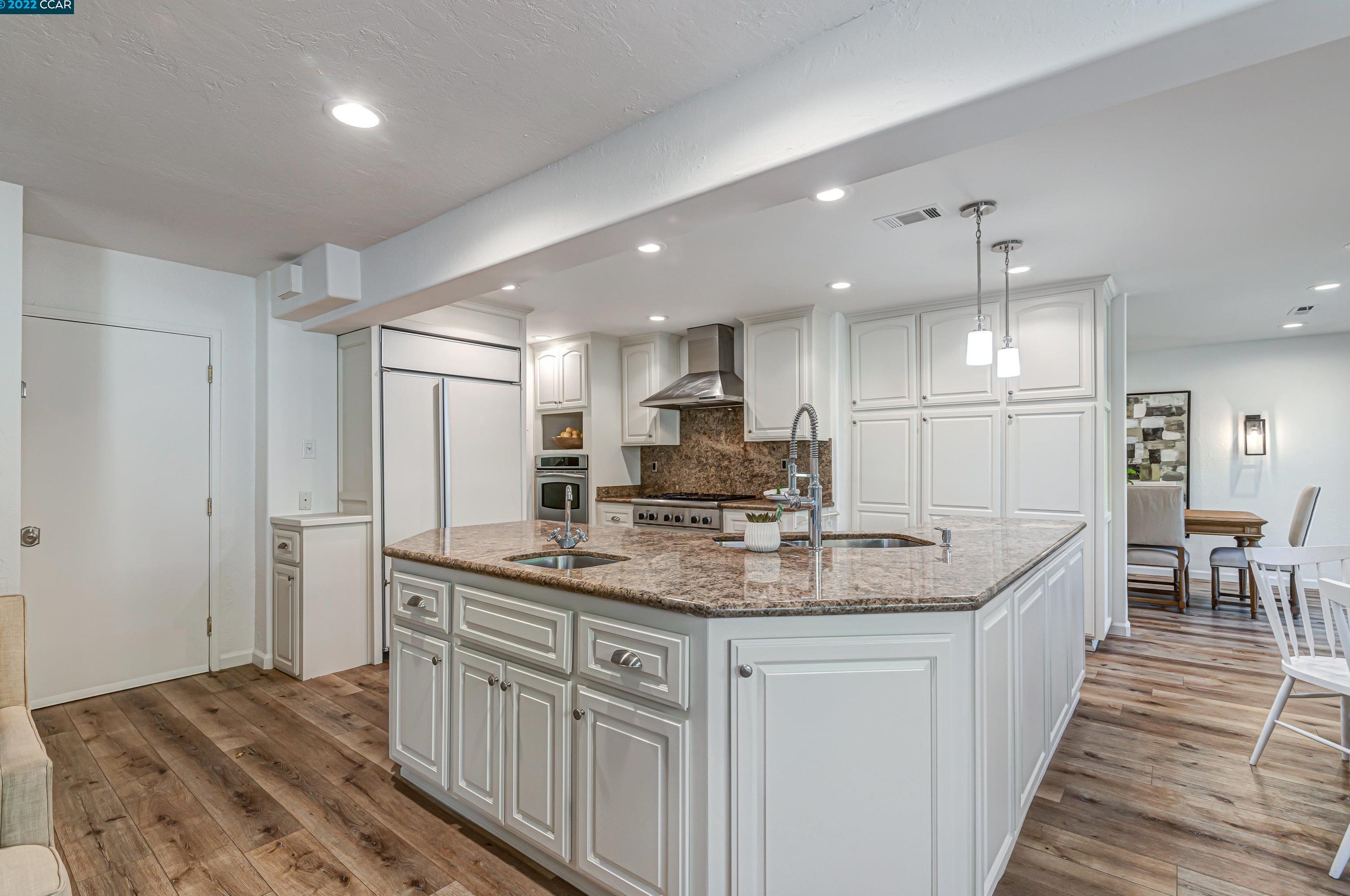 1612 Merian Dr, Concord CA  94523-2264 exterior