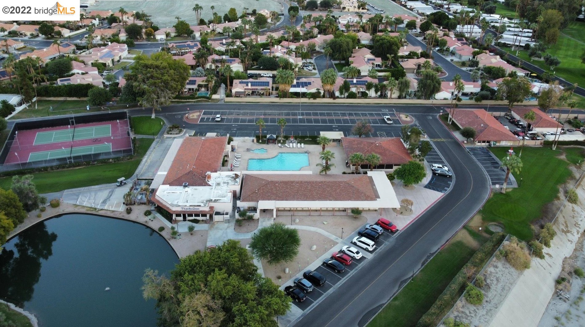 10 Via Valverde, Cathedral City CA  92234-1528 exterior