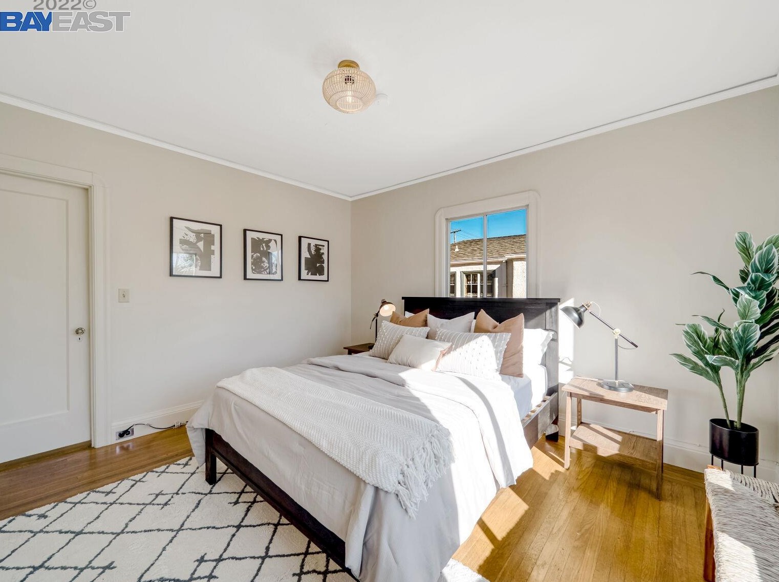 2136 Stuart St, Berkeley CA  94705-1060 exterior