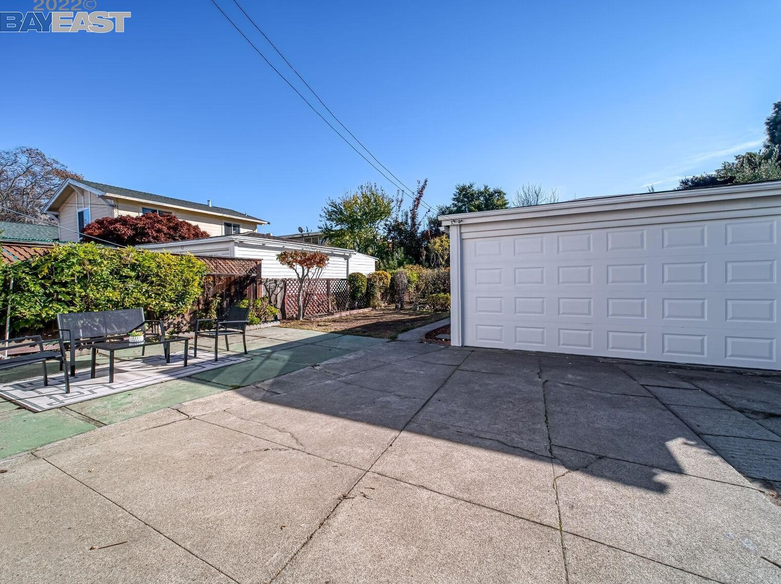 2136 Stuart St, Berkeley CA  94705-1060 exterior