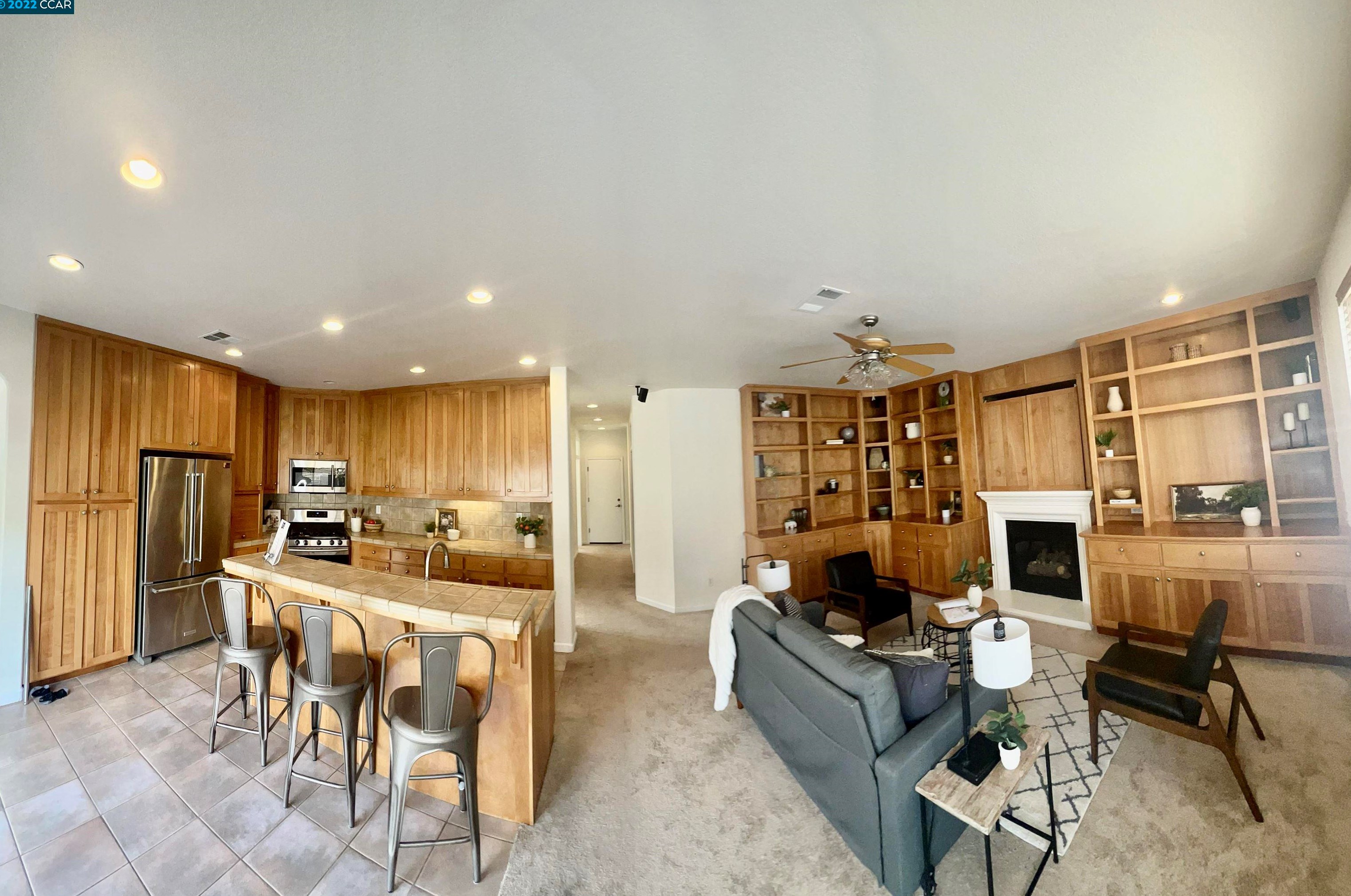 5860 Cabernet Dr, Vallejo CA  94591-6310 exterior