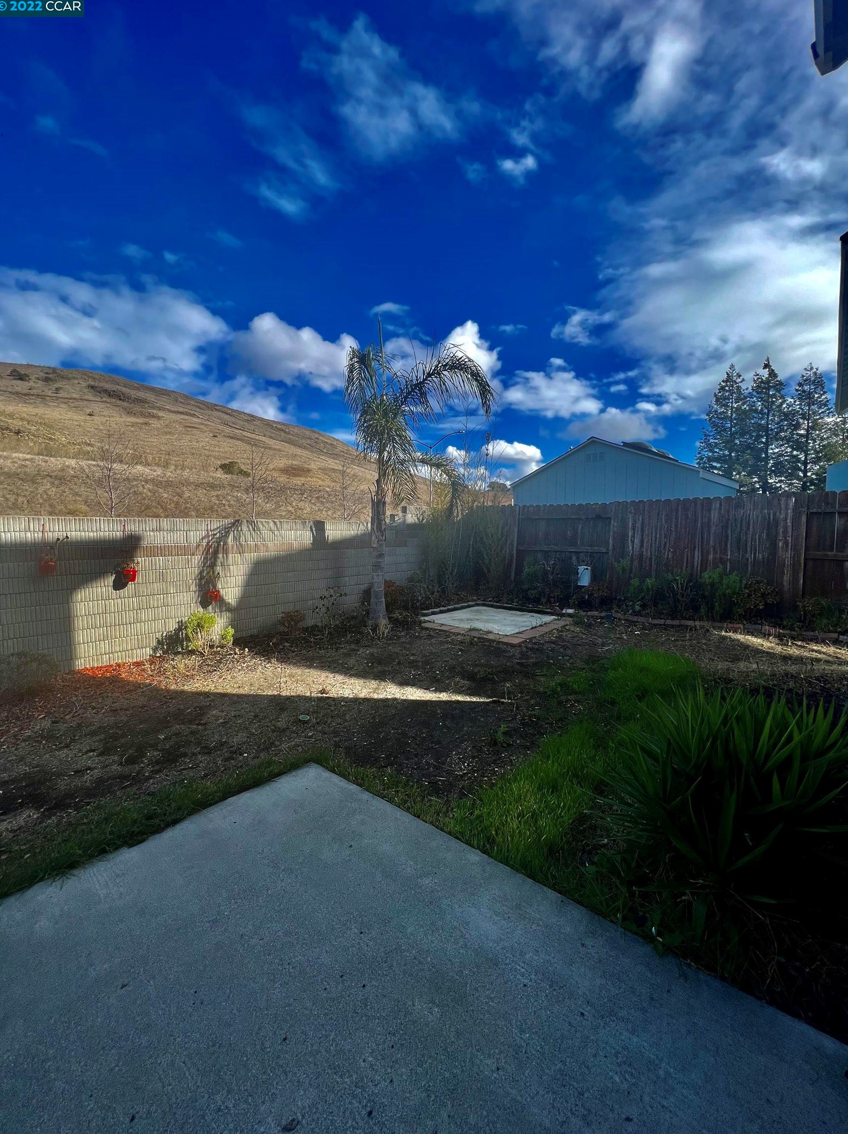 5860 Cabernet Dr, Vallejo CA  94591-6310 exterior