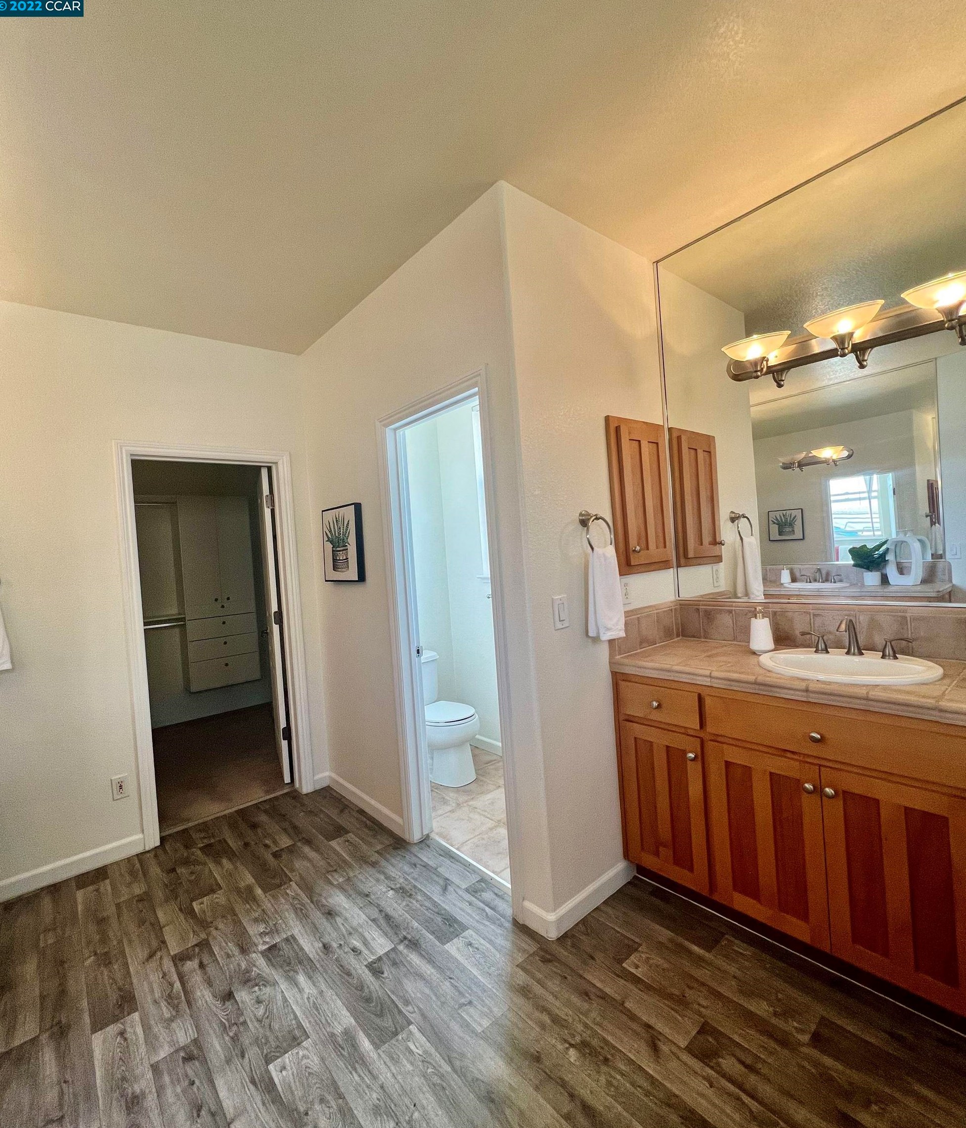 5860 Cabernet Dr, Vallejo CA  94591-6310 exterior