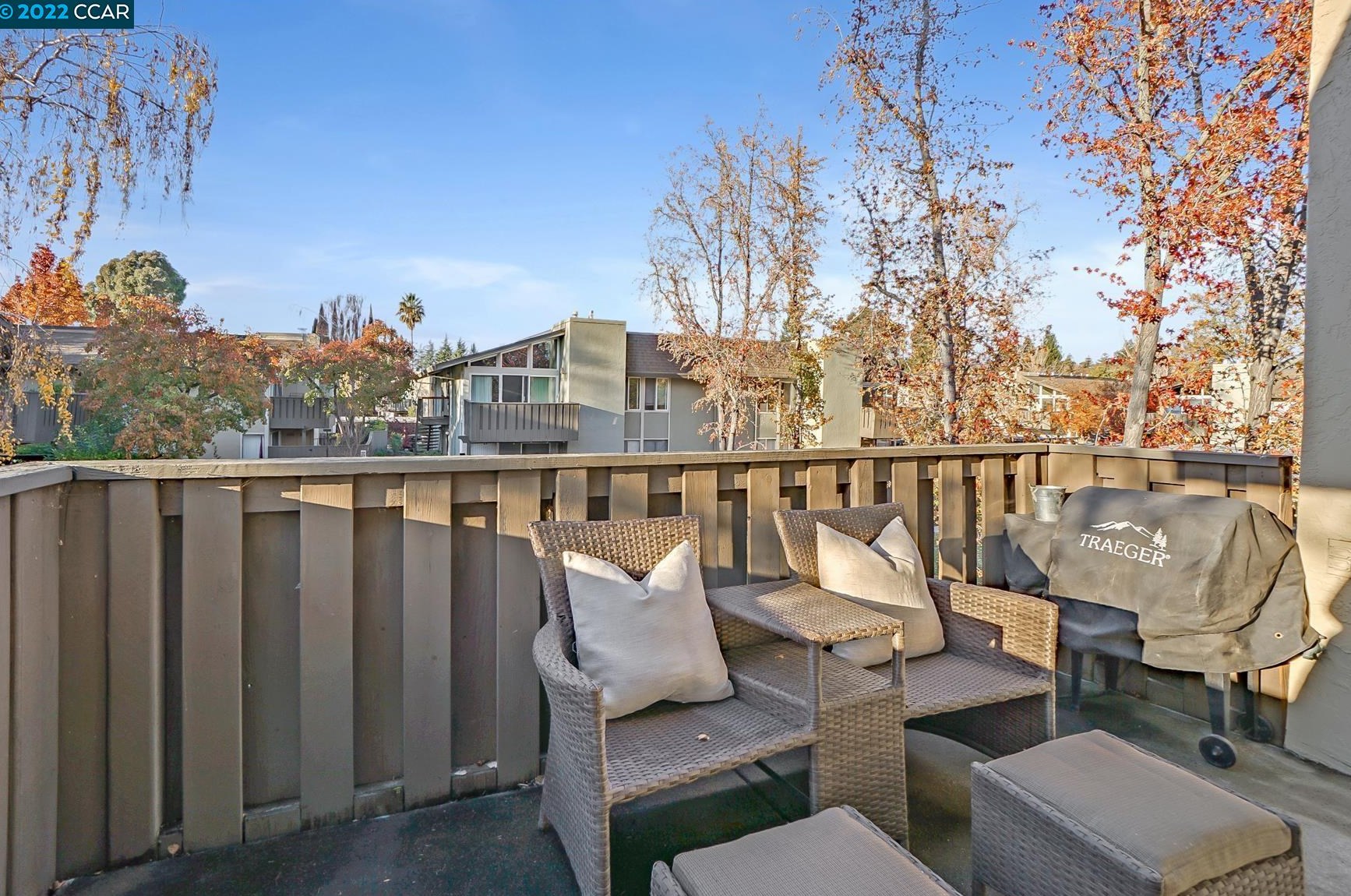 35 Massolo Dr, Concord CA  94523-4827 exterior