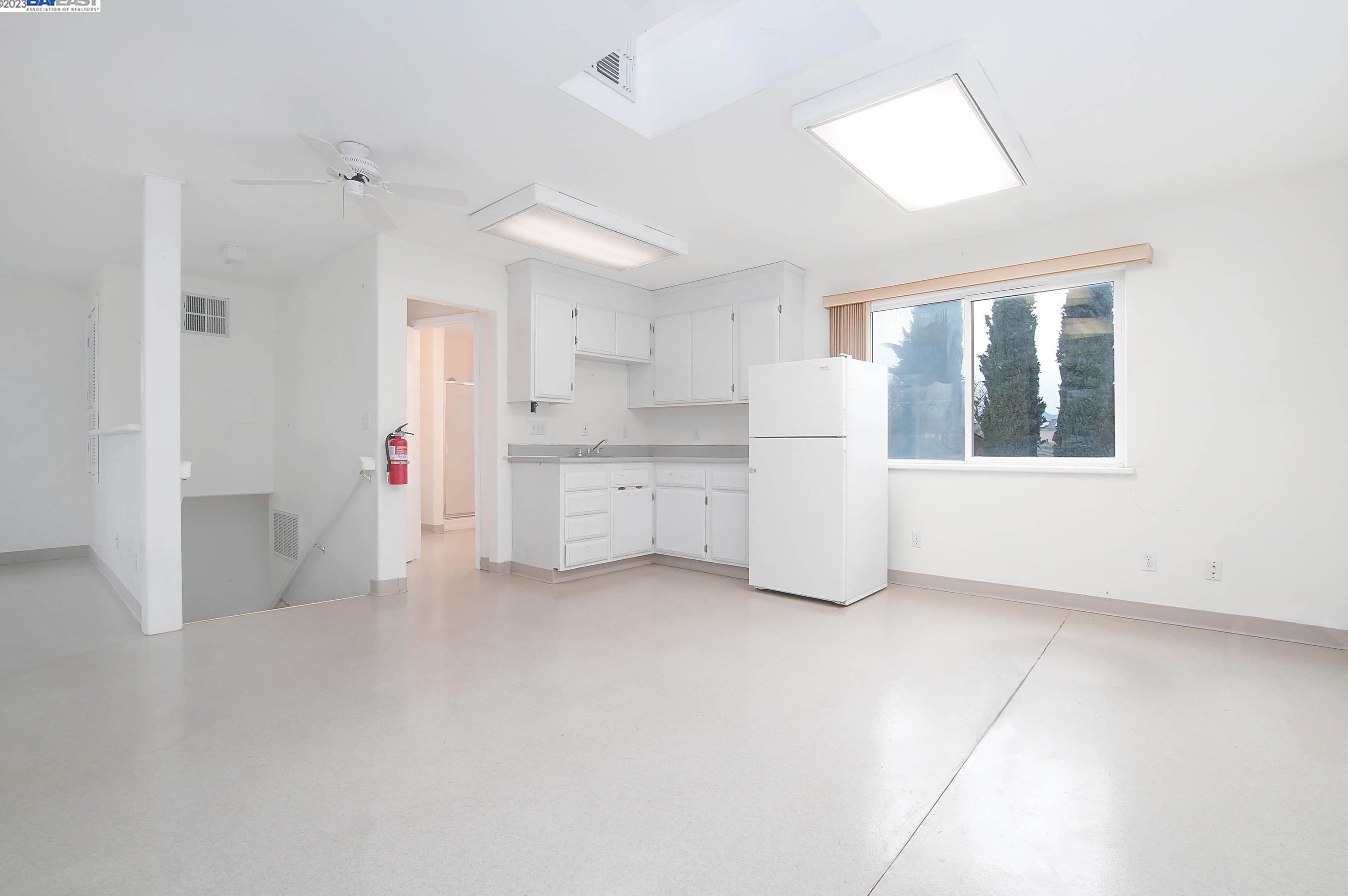 683 Anderson Ave, Los Angeles CA  94513-1502 exterior