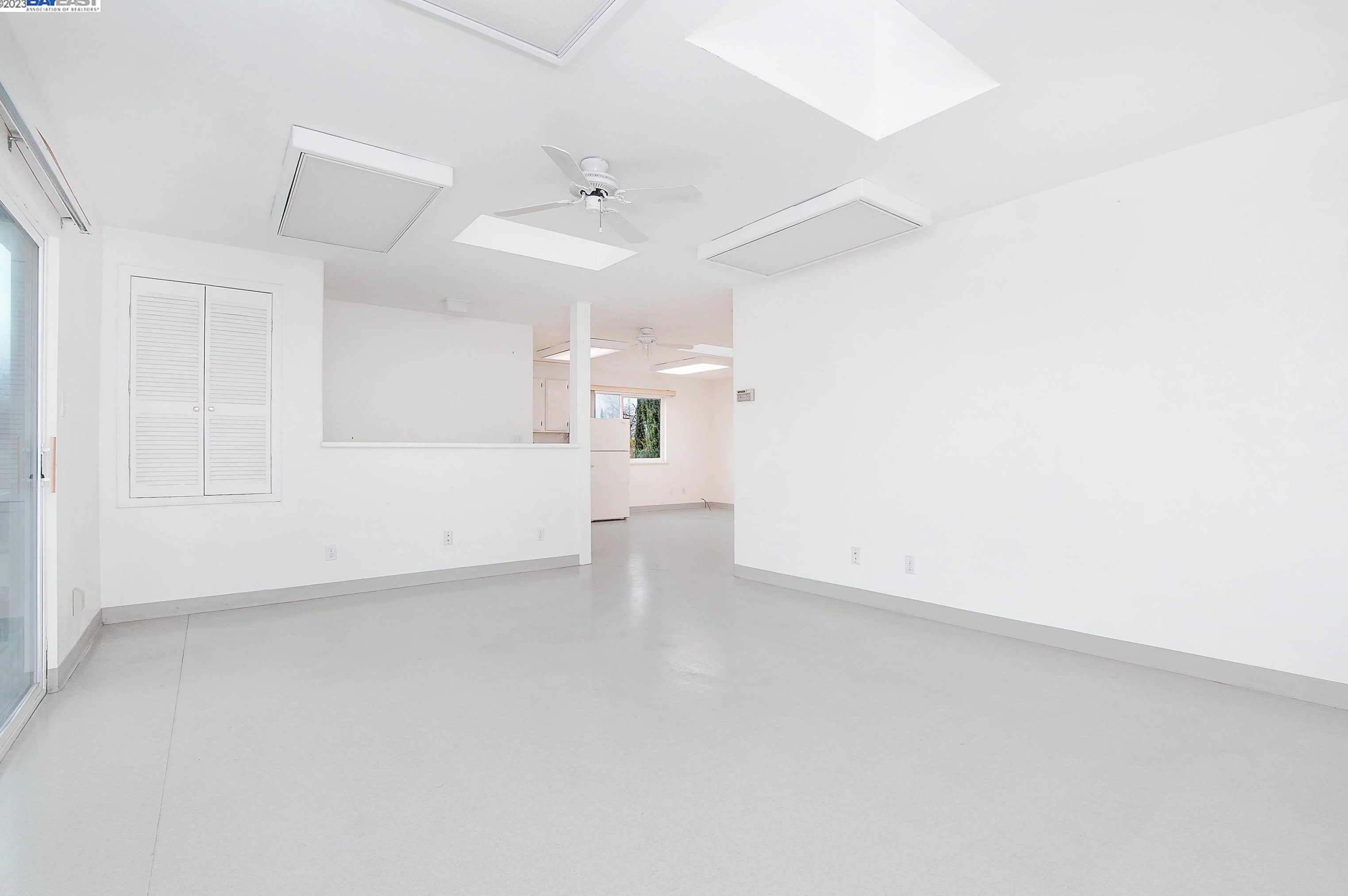 683 Anderson Ave, Los Angeles CA  94513-1502 exterior