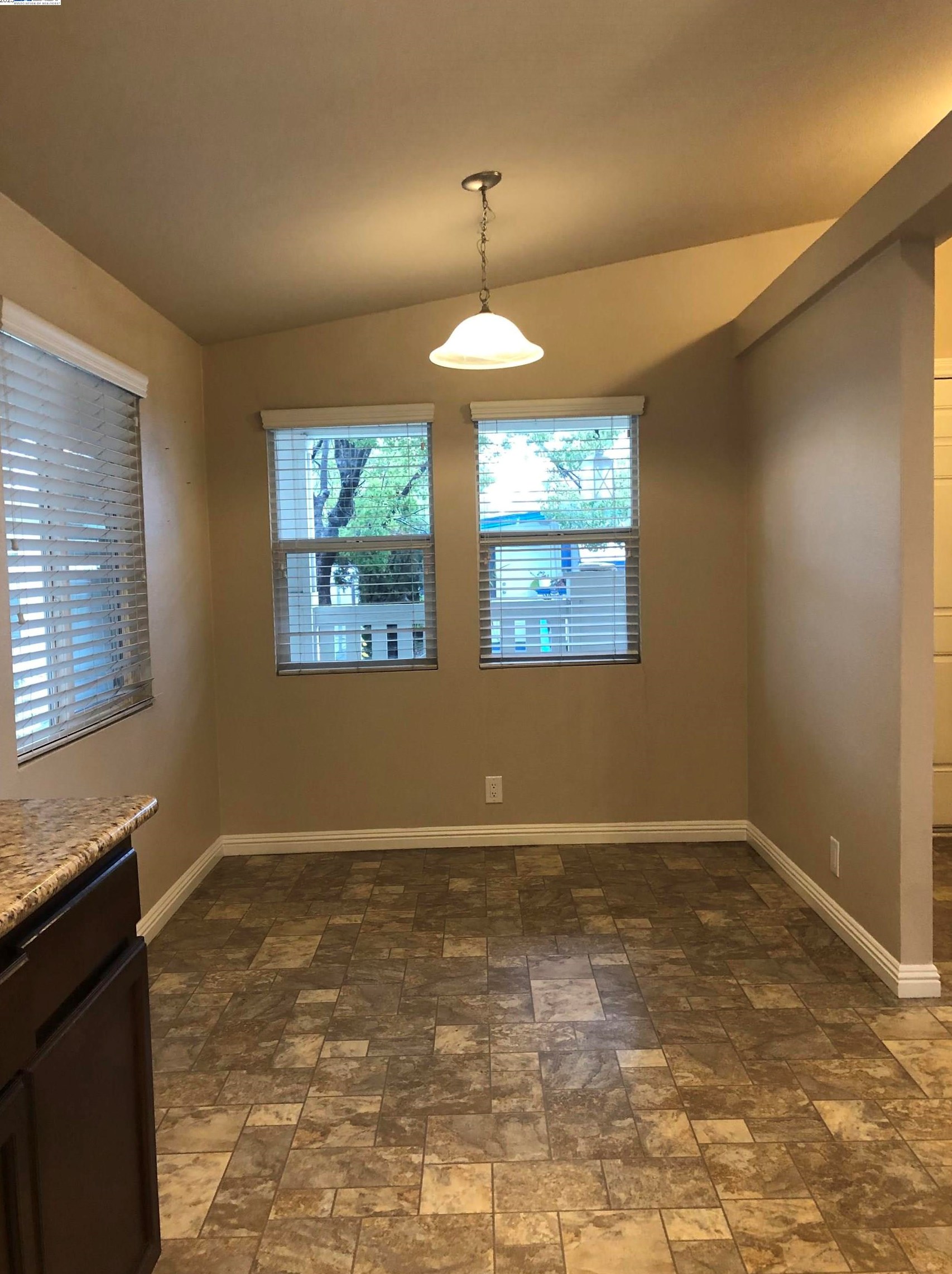 1462 Salamanca Ave, Hayward CA  94544-6256 exterior