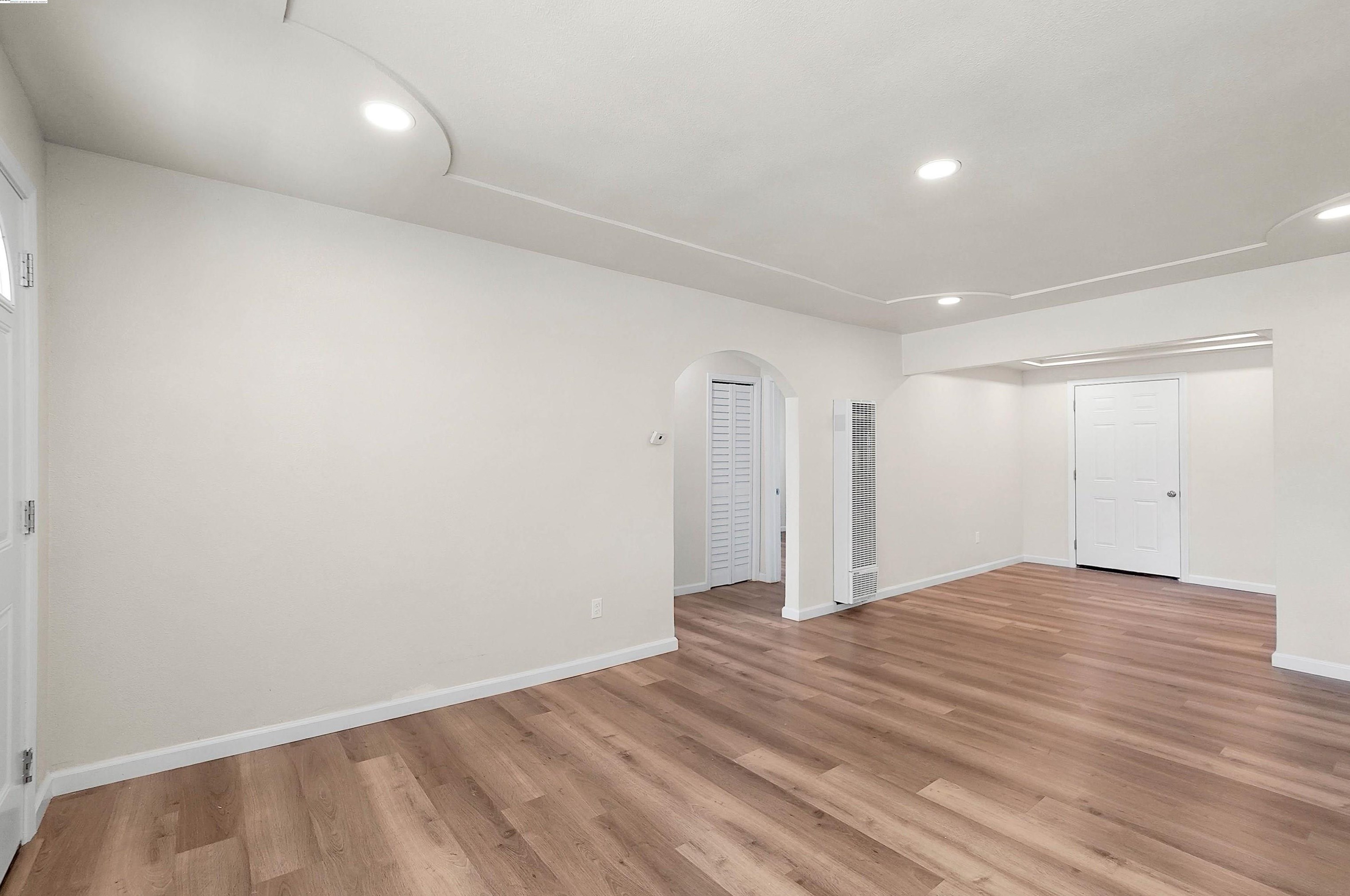 2209 North Ave, Sacramento CA  95838-3133 exterior