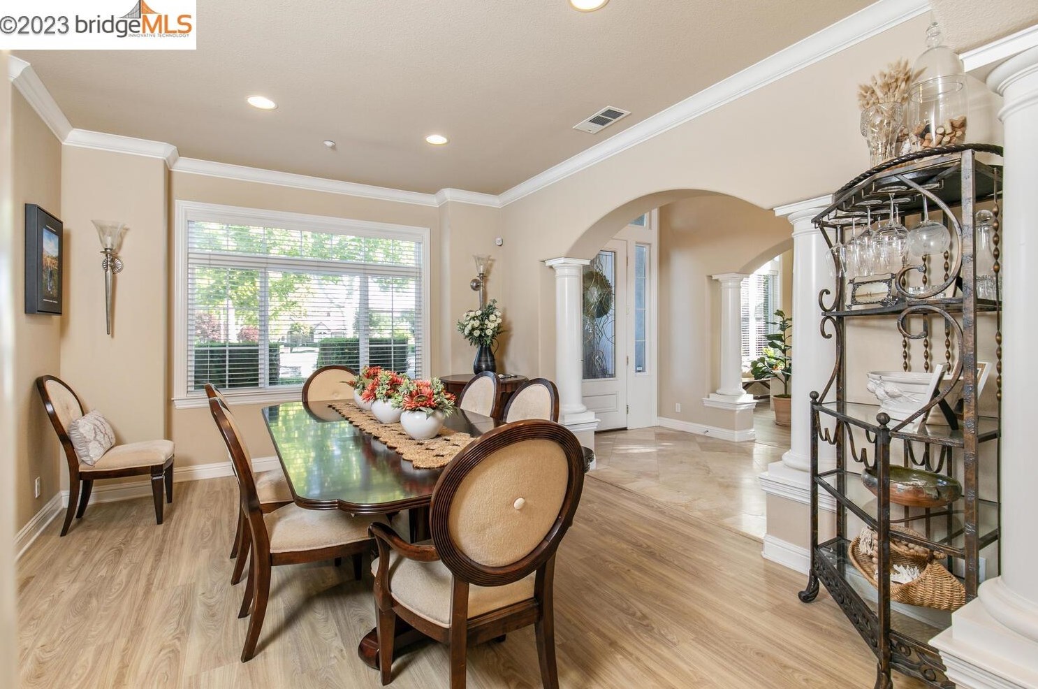 1760 Duchess Ter, Los Angeles CA  94513-2642 exterior