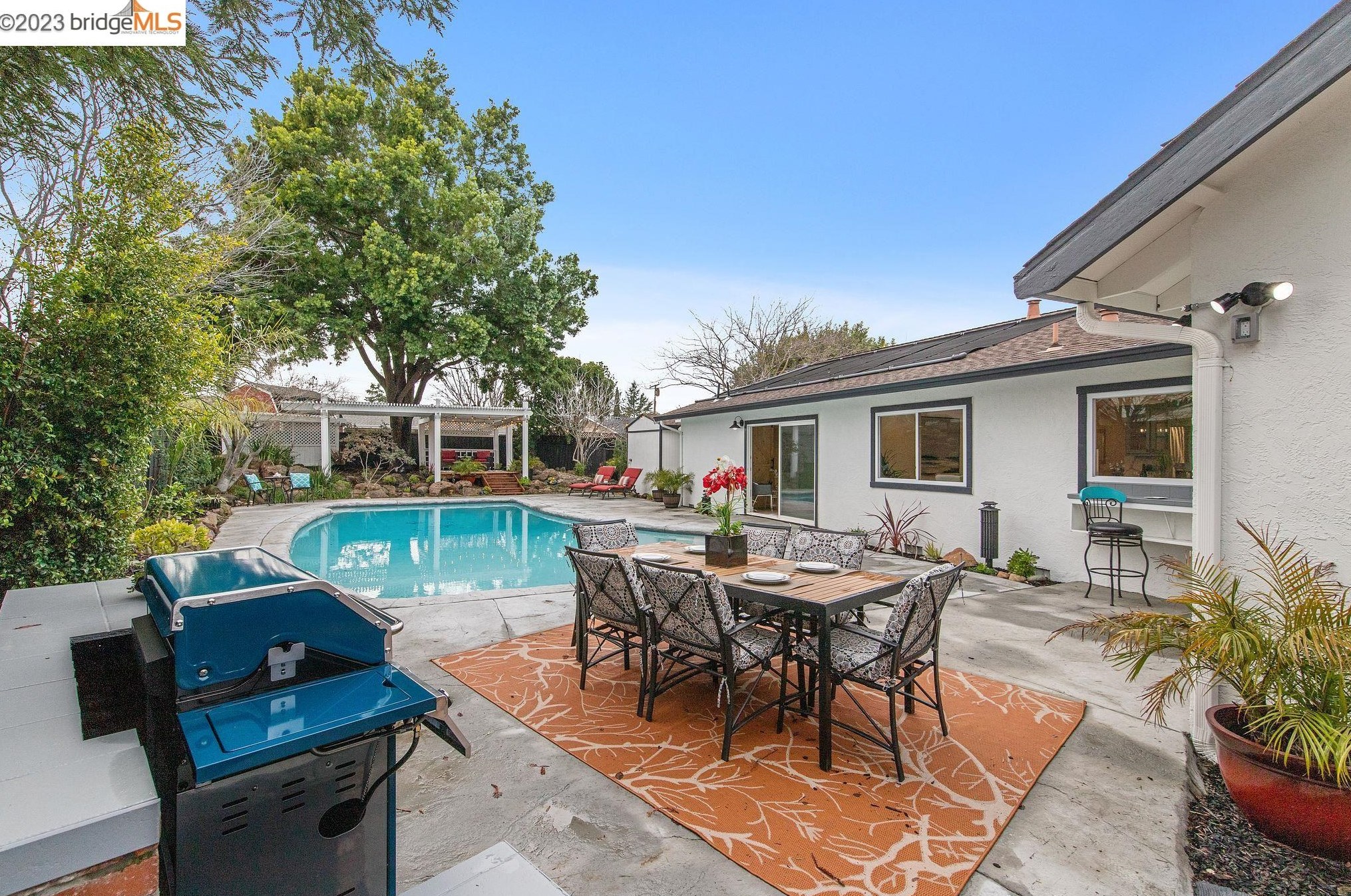 1735 Ancona Ct, Concord CA  94519-1524 exterior