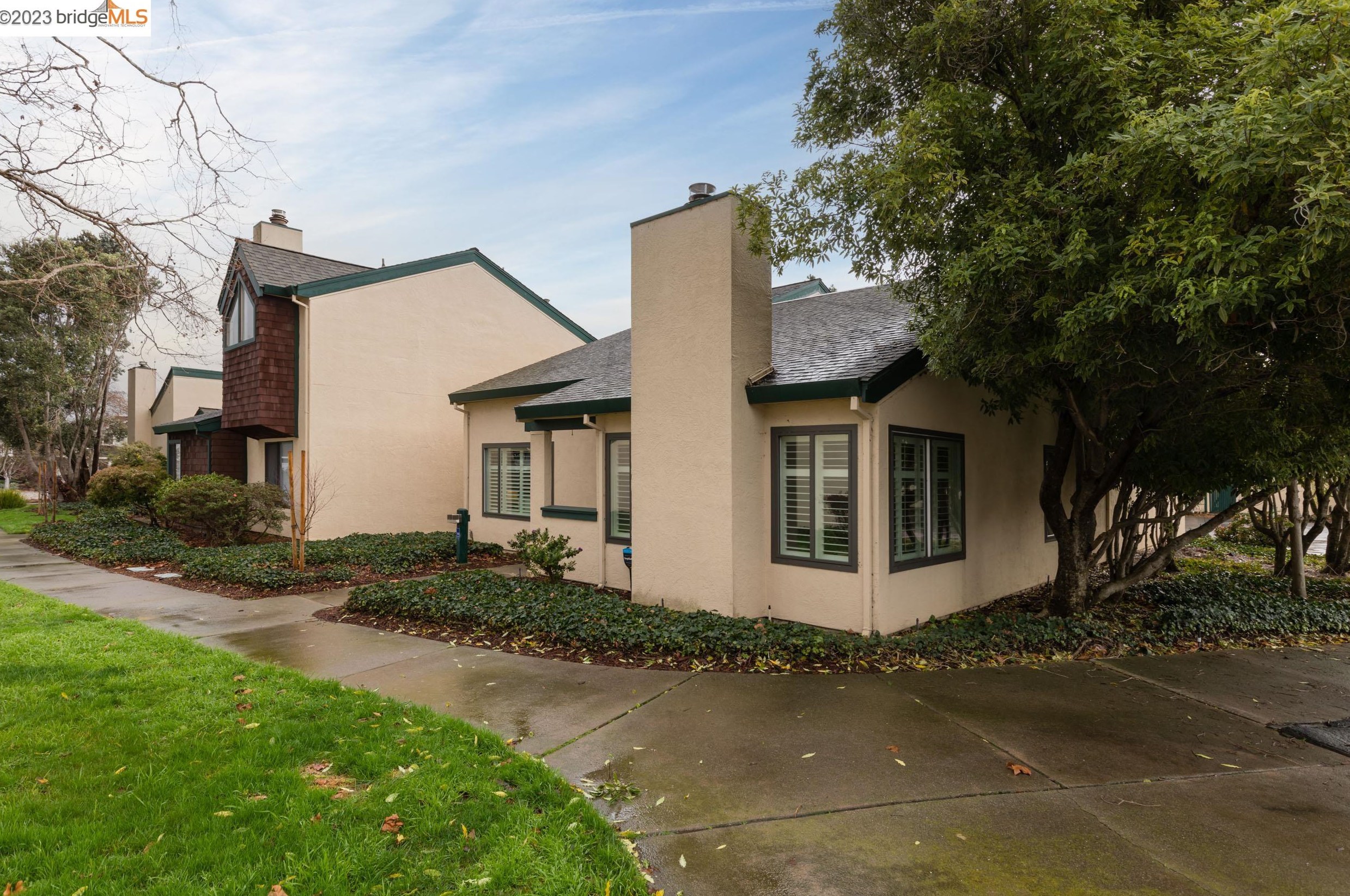 1101 Ironwood Rd, Alameda CA  94502-6620 exterior