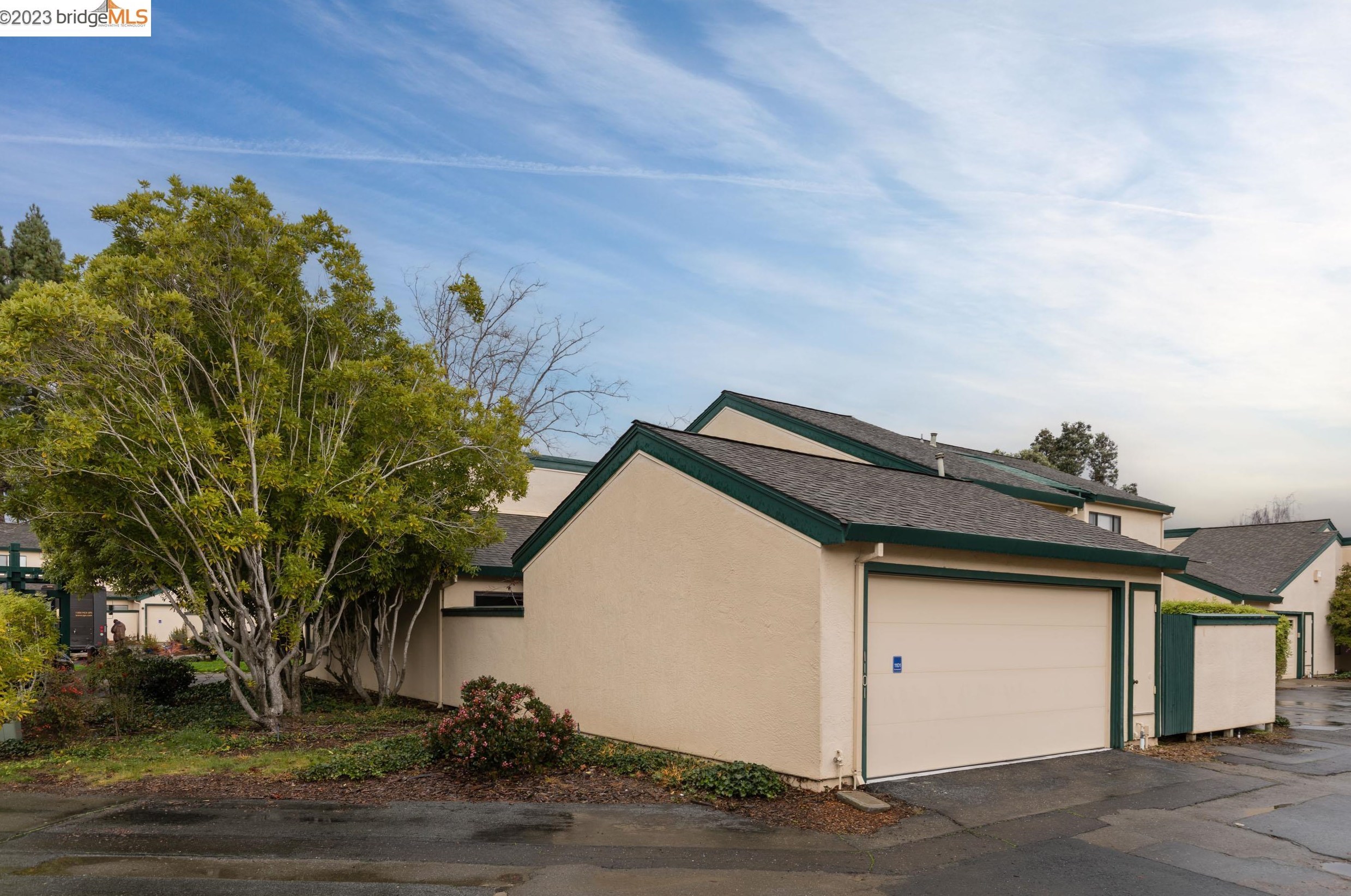 1101 Ironwood Rd, Alameda CA  94502-6620 exterior