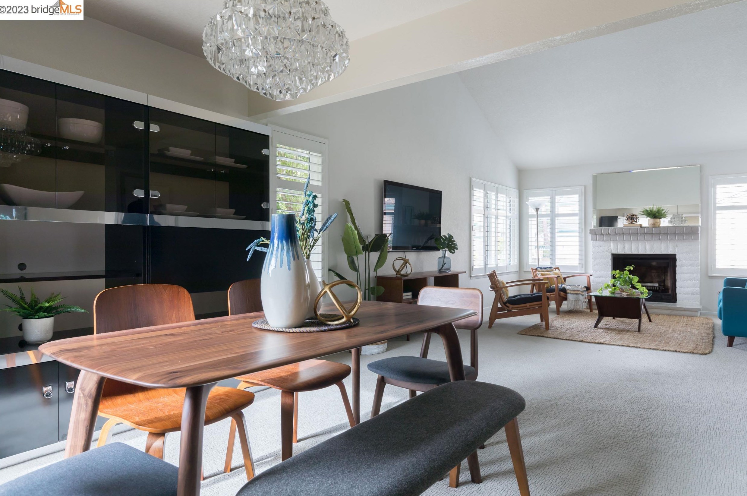 1101 Ironwood Rd, Alameda CA  94502-6620 exterior