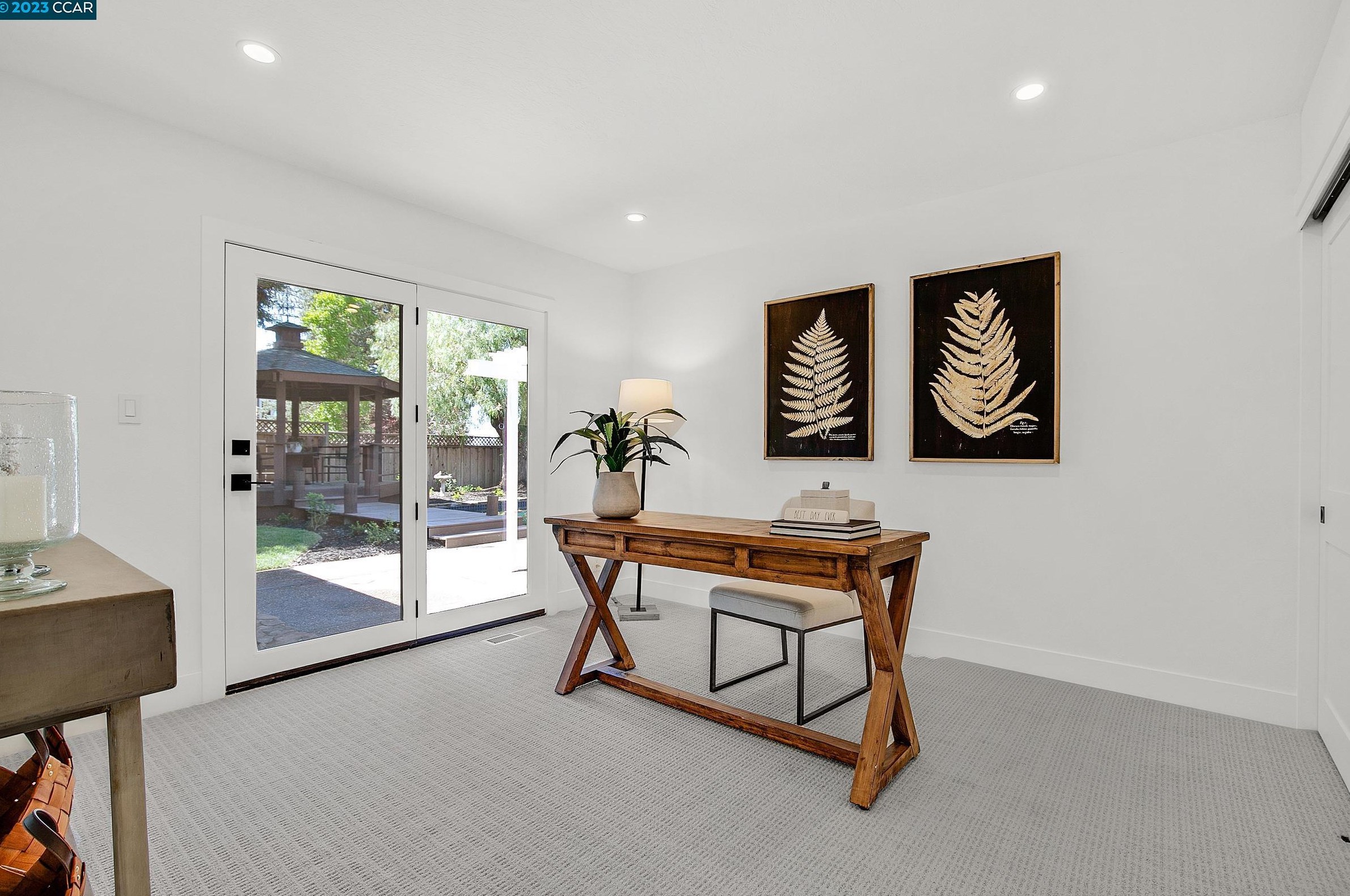 14 Hagen Oaks Ct, Alamo CA  94507-2207 exterior