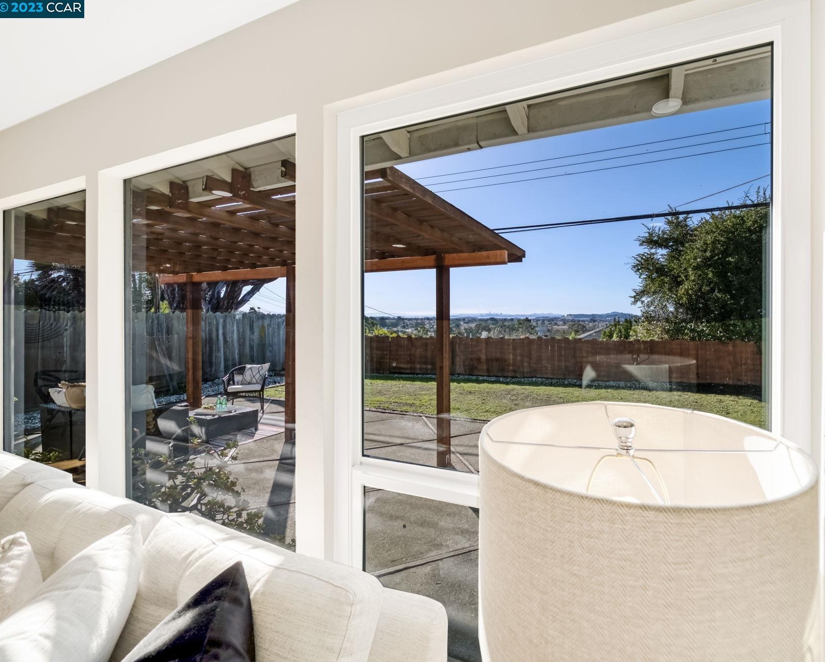 3025 Birmingham Dr, Richmond CA  94806-2632 exterior