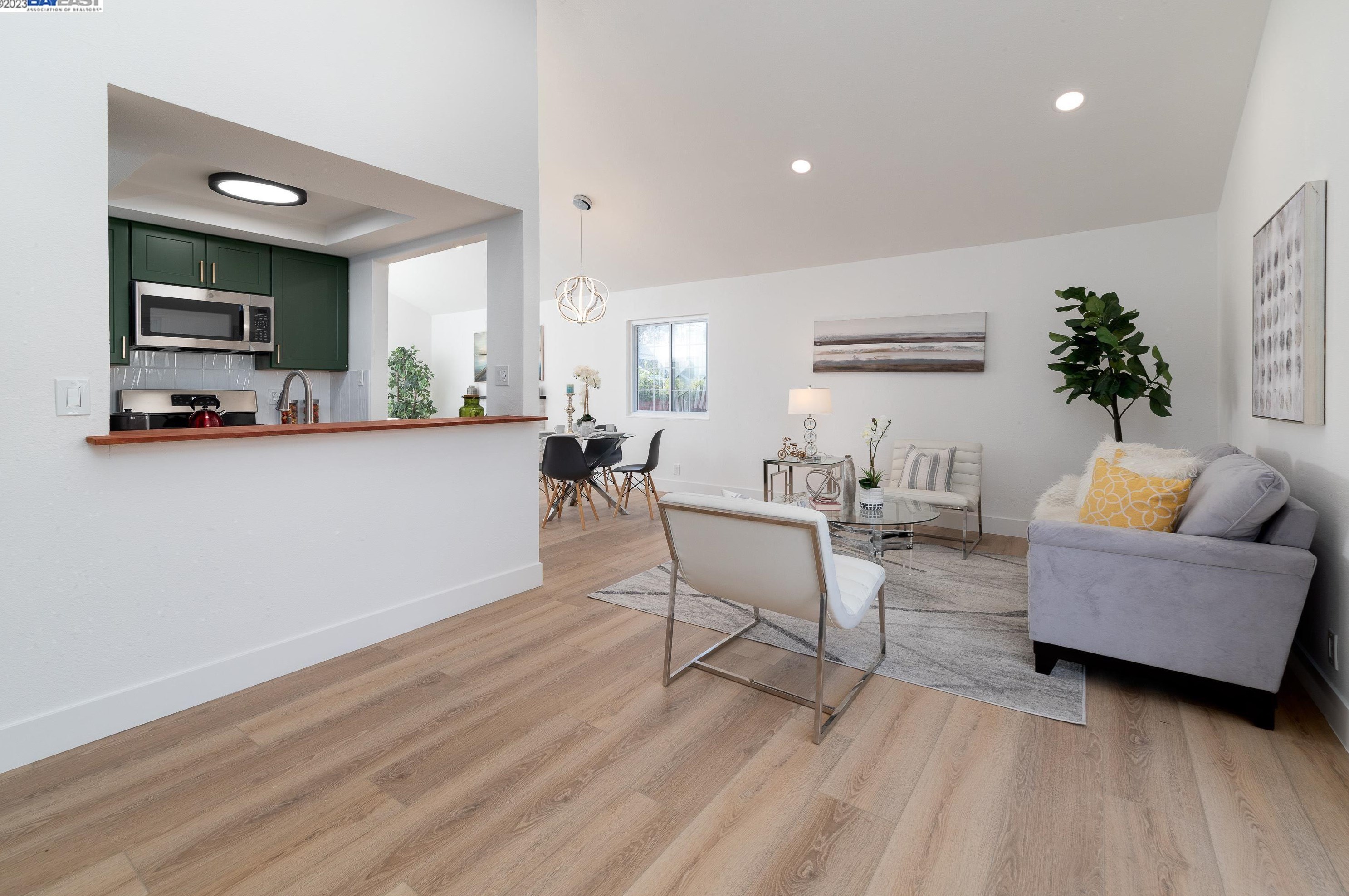 269 Cortland Cir, Vallejo CA  94589-1708 exterior