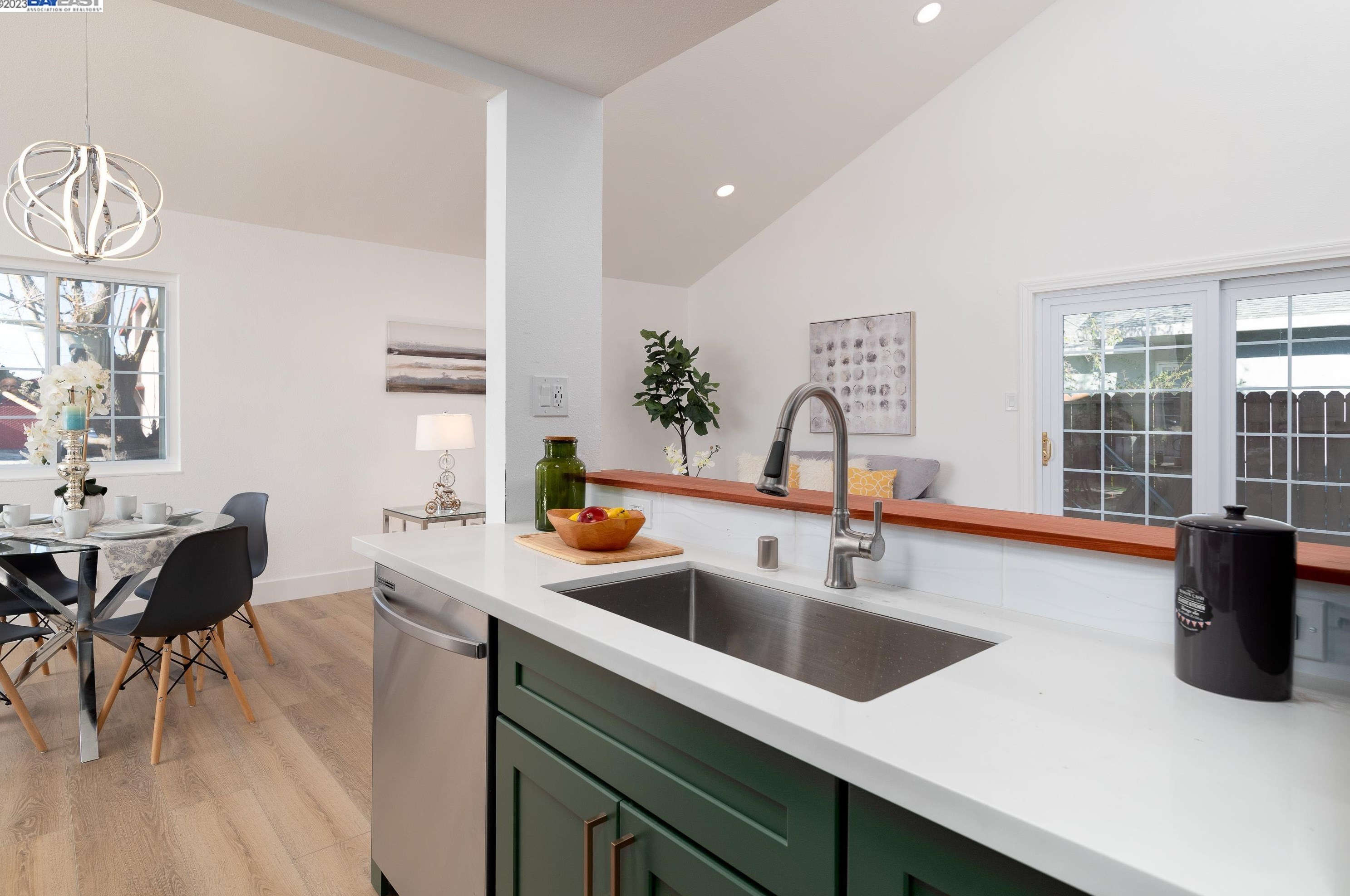 269 Cortland Cir, Vallejo CA  94589-1708 exterior