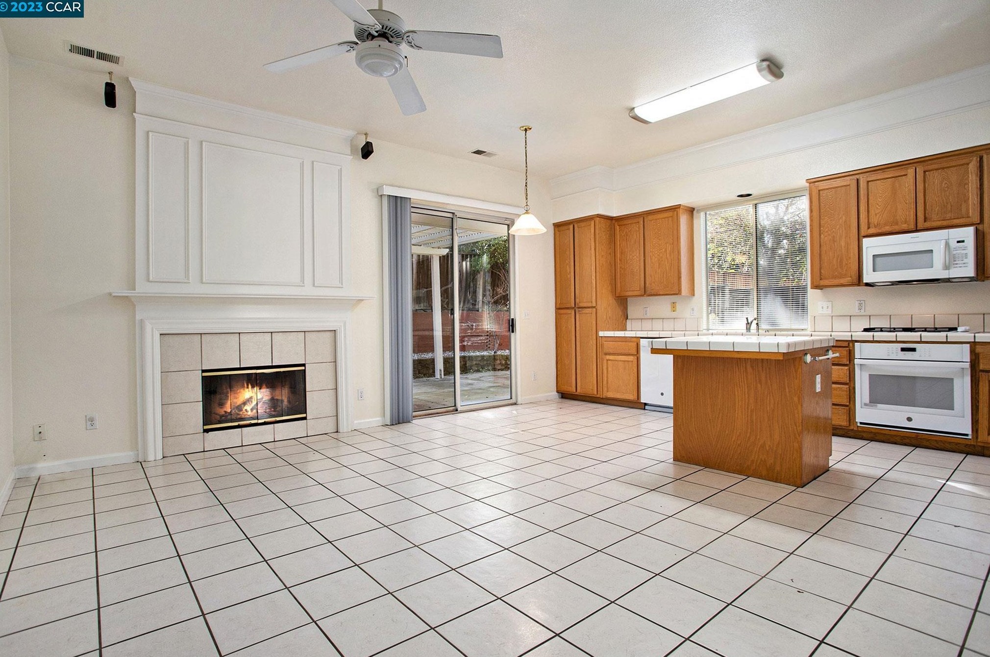 632 Doolittle Way, Antioch CA  94509-6537 exterior